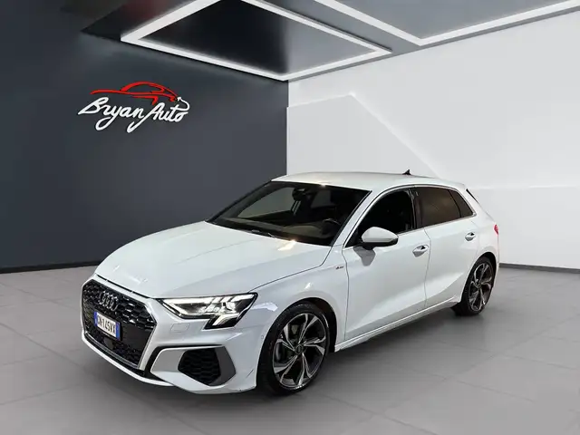 Audi A3 view 5