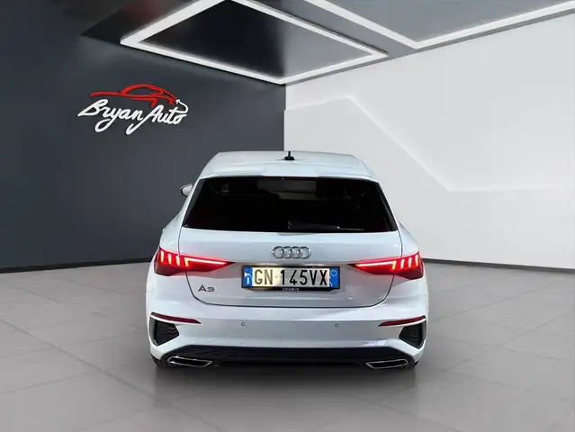 Audi A3 view 4