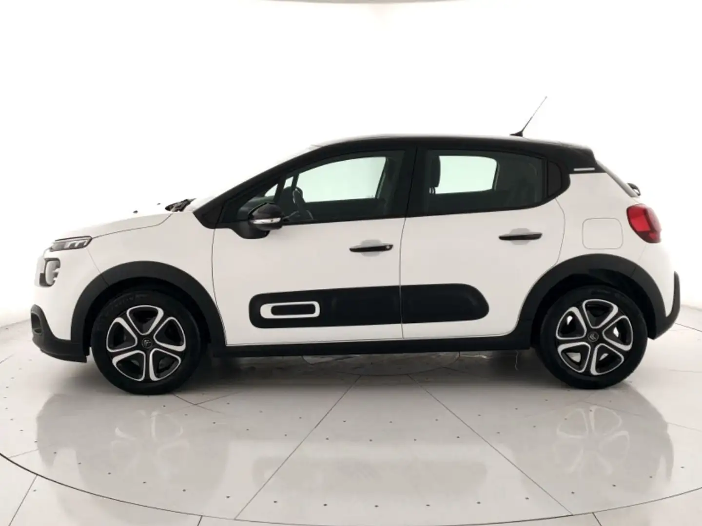 Citroen C3 1.2 puretech Shine s&s 83cv Bianco - 2