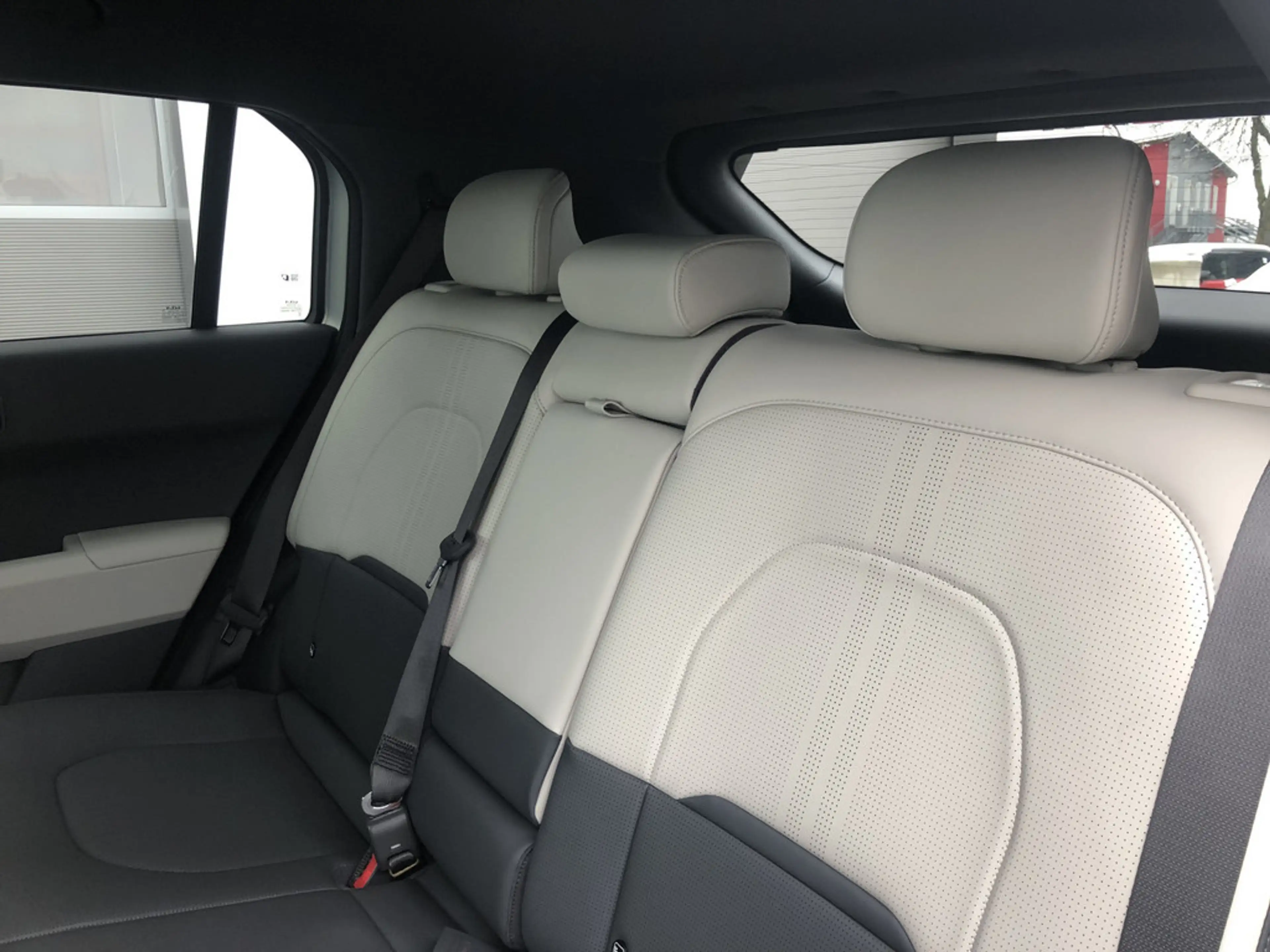 Kia EV3 GT-Line 81,4 kWh DriveWise-Park-Pro-Paket — photo 8
