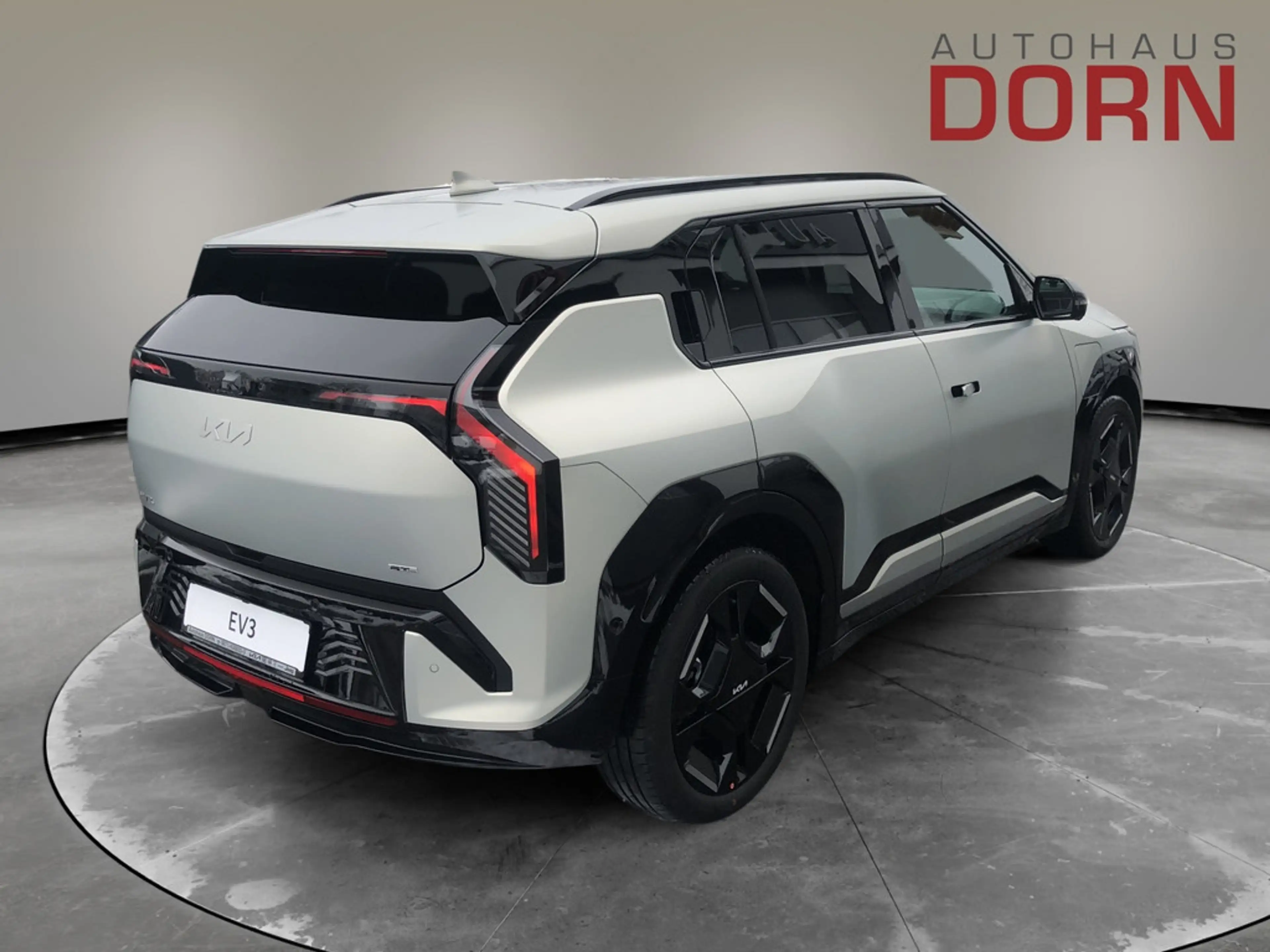 Kia EV3 GT-Line 81,4 kWh DriveWise-Park-Pro-Paket — photo 3