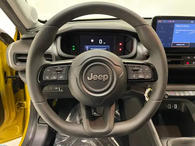 Jeep Avenger view 14