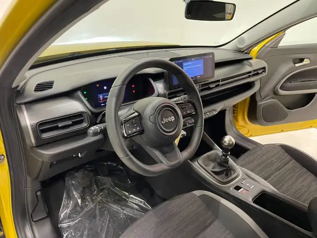 Jeep Avenger view 15