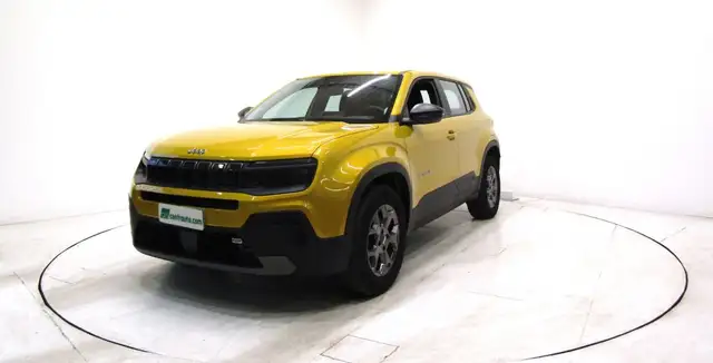 Jeep Avenger view 3