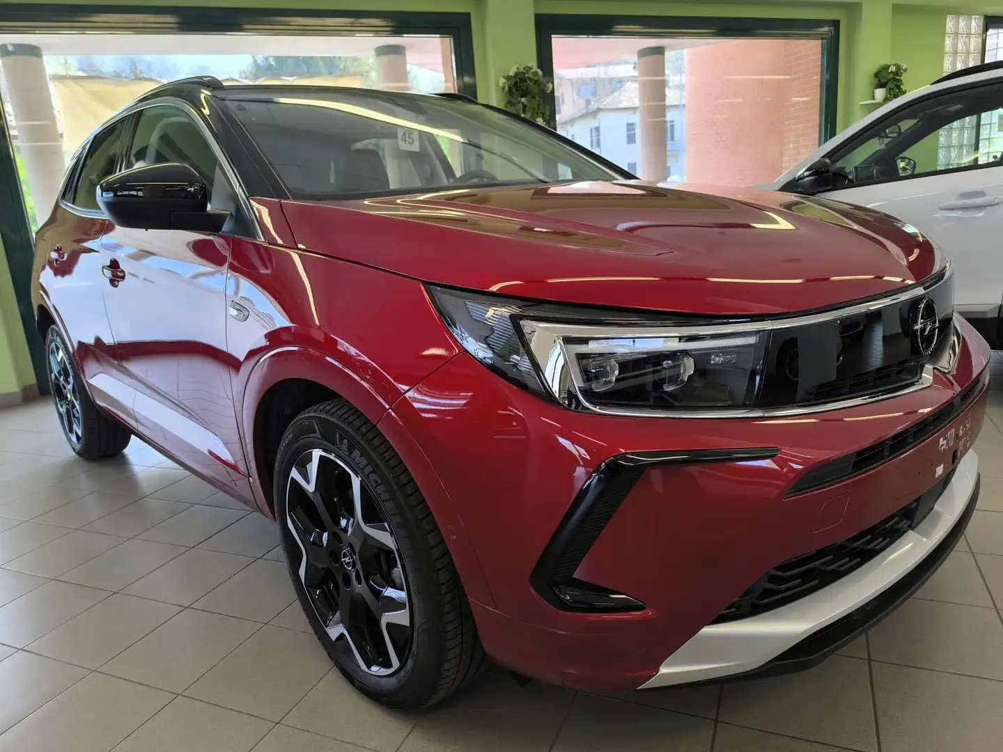 Opel Grandland ULTIMATE 1.2 HYBRIDO/ BENZINA Rot - 1