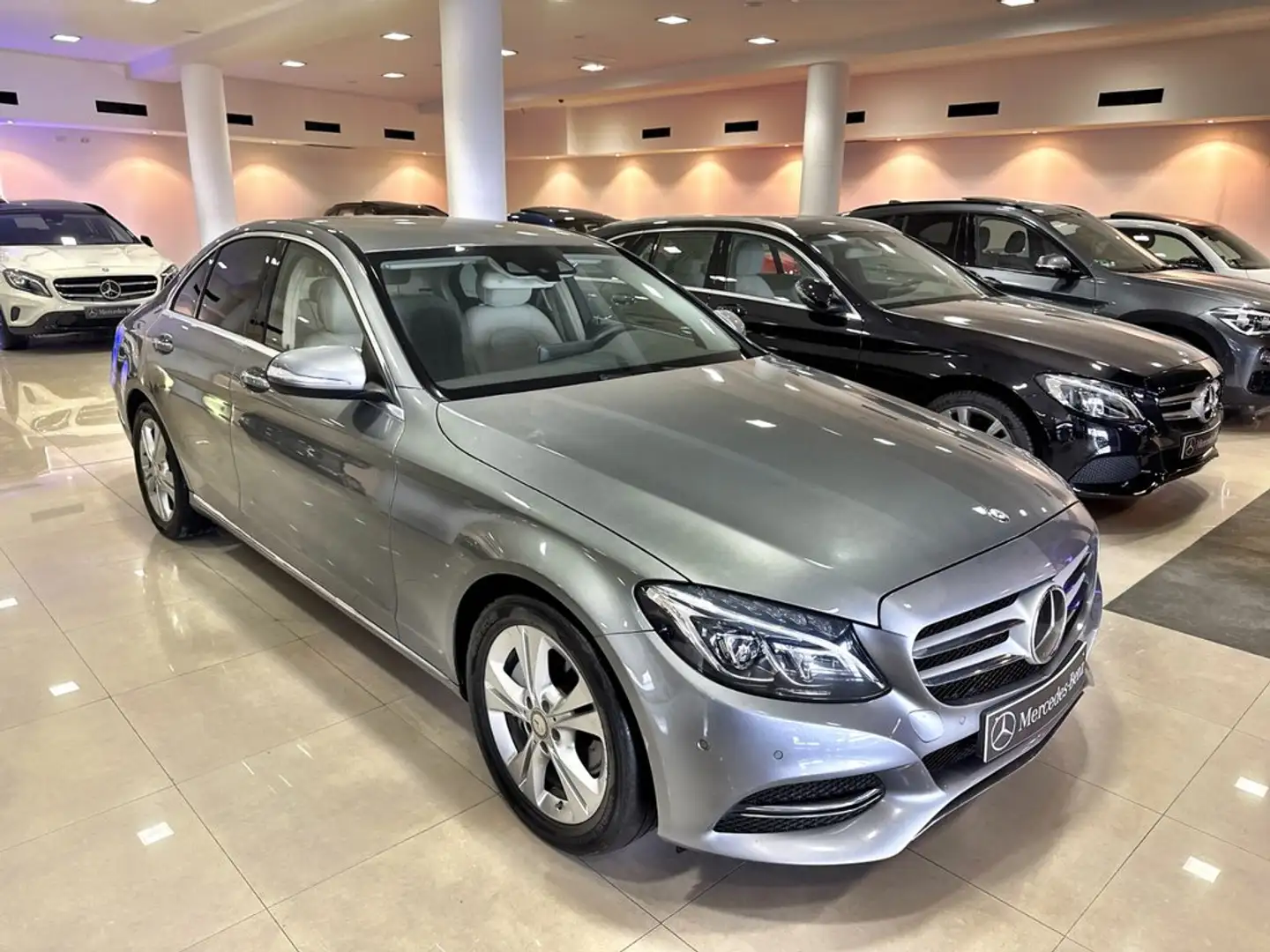 Mercedes-Benz C 250 250CDI BE Avantgarde Aut. Gris - 1