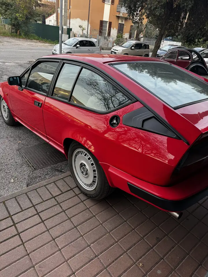 Alfa Romeo GTV6 2.5i, foto 6