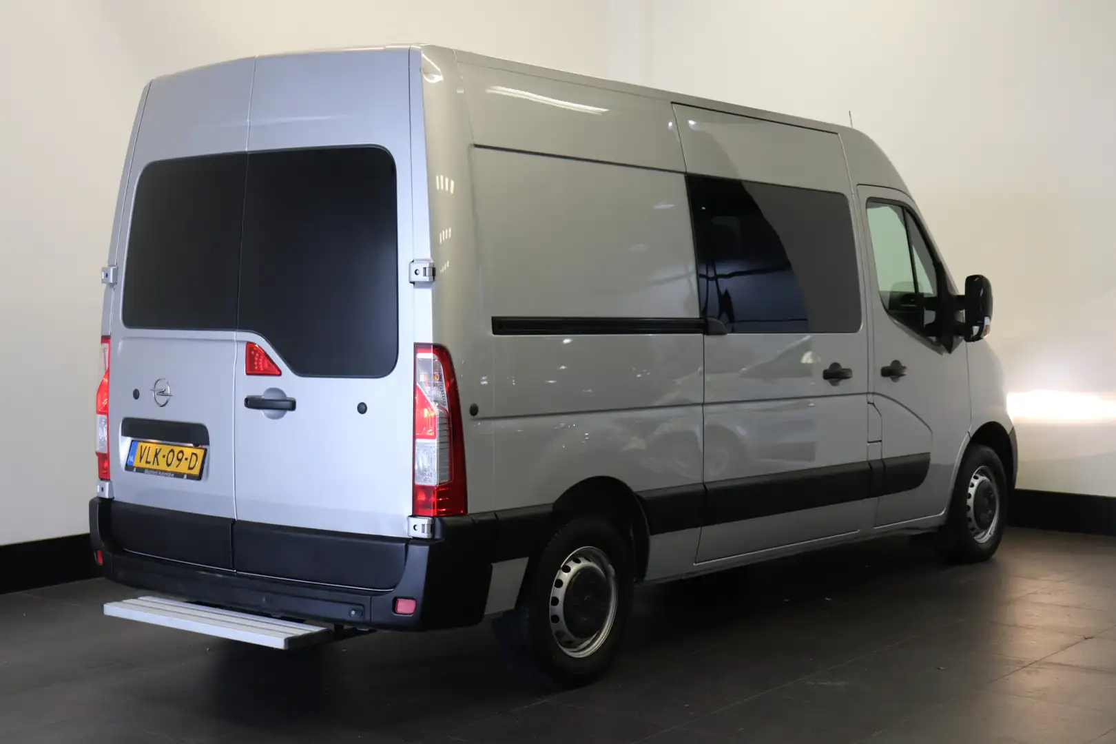Opel Movano 2.3 Turbo L2H2 136PK EURO 6 - AC/climate - Cruise Zilver - 2