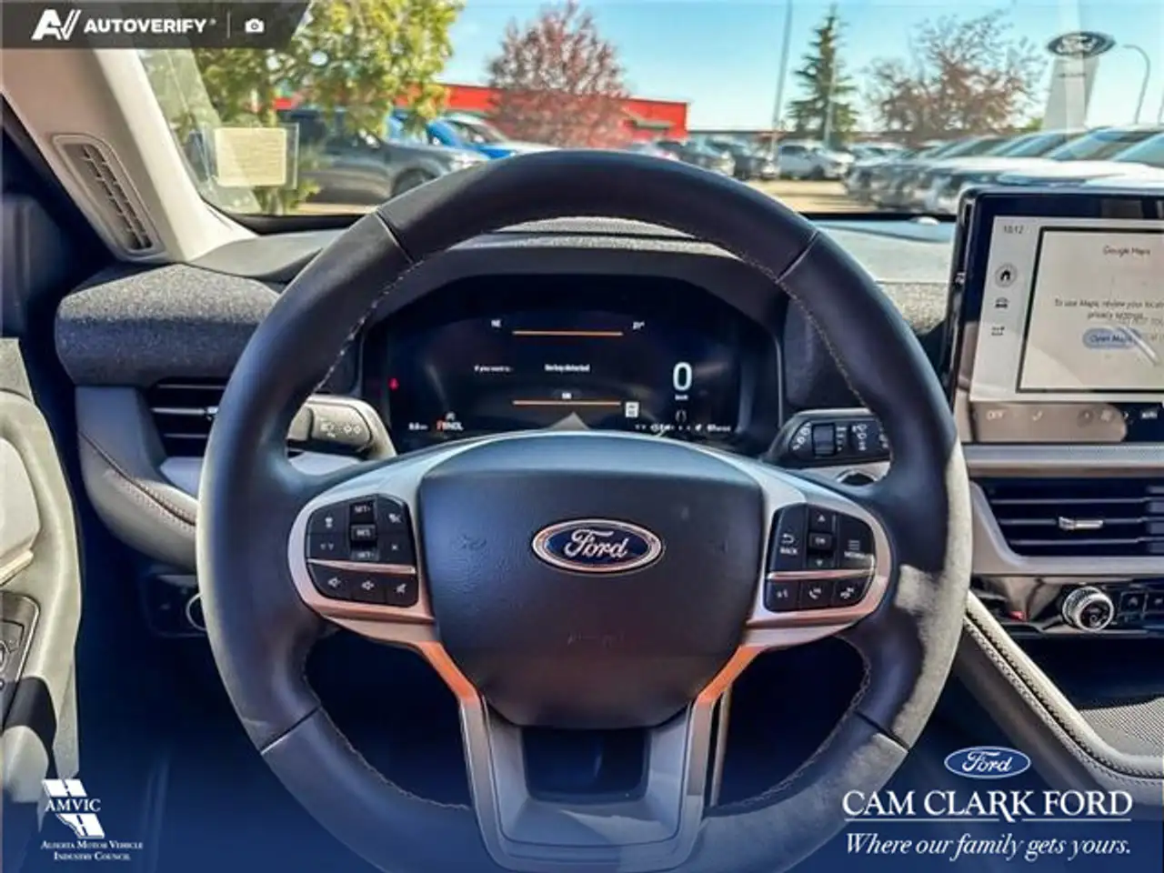 Ford Explorer photo Ford Explorer