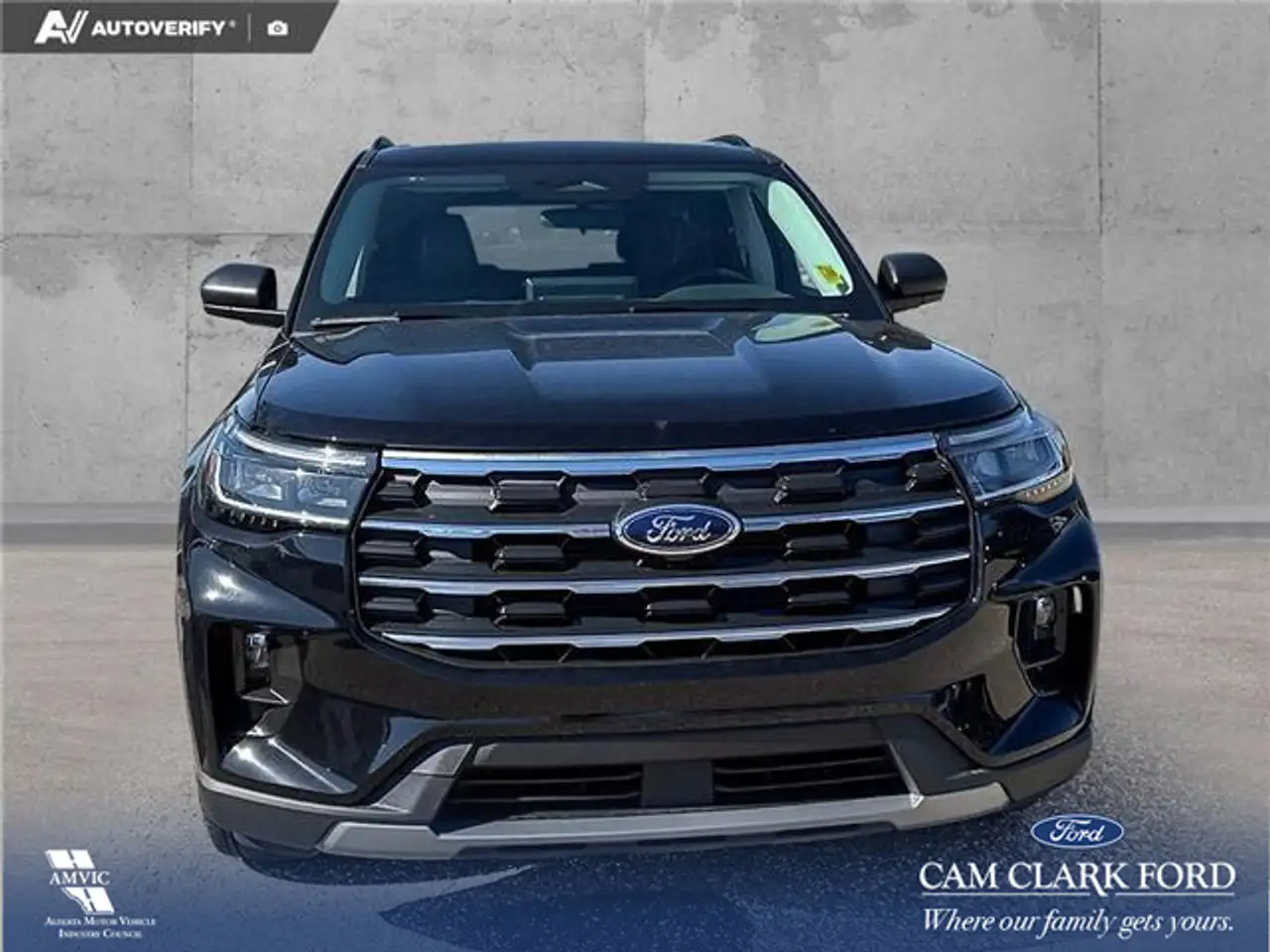Ford Explorer photo Ford Explorer