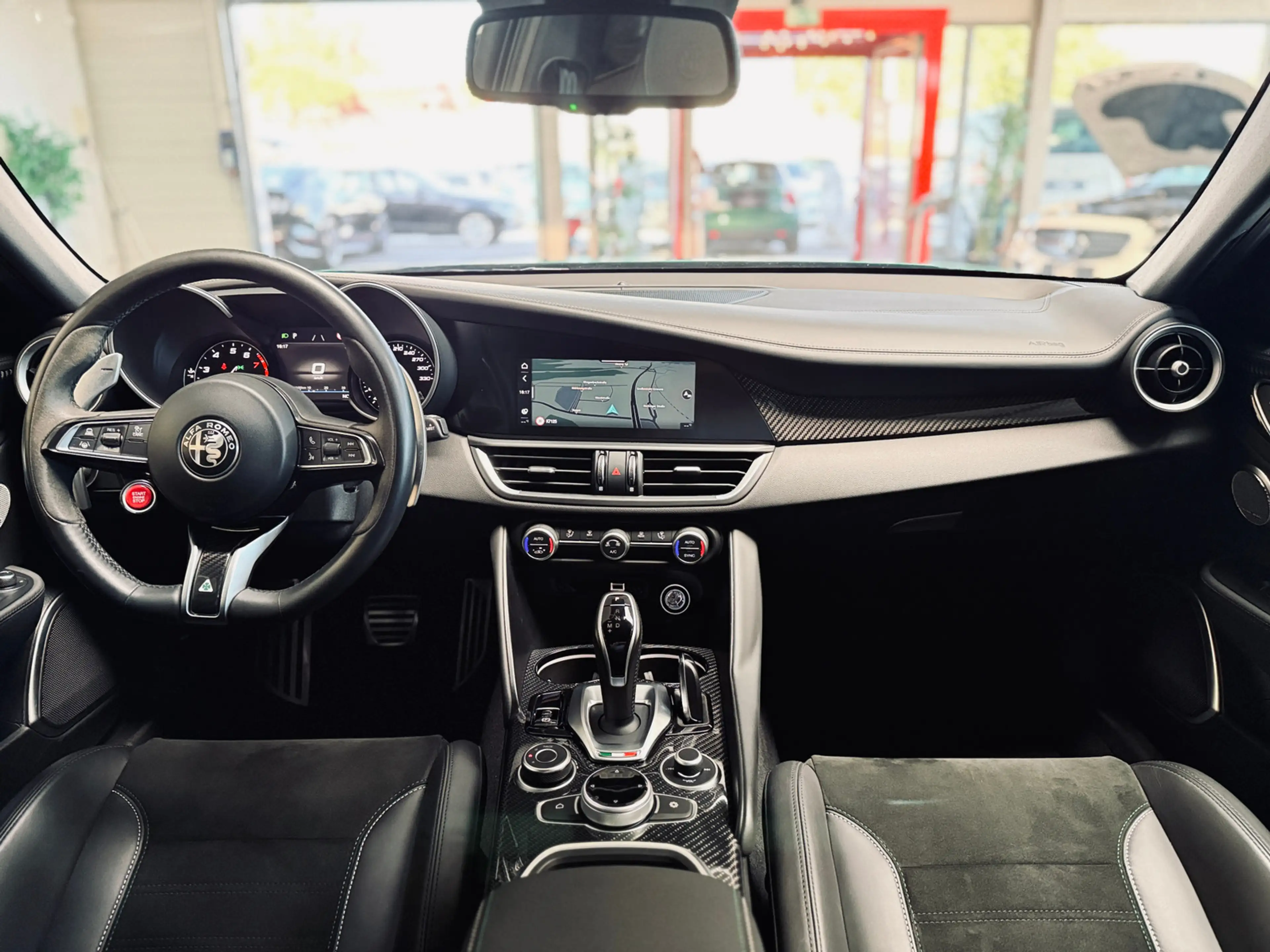 Alfa Romeo Giulia Quadrifoglio |Schalensitze(Sparco)|Carbon| — photo 13