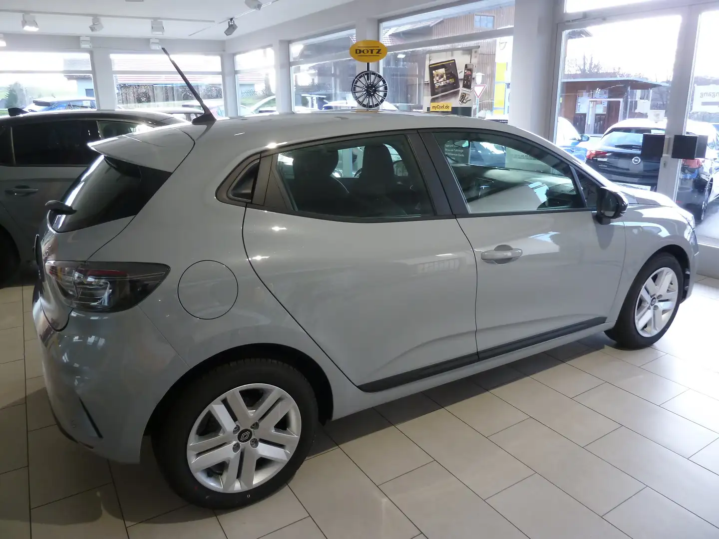 Renault Clio Clio TCe 90 EVOLUTION Grau - 2