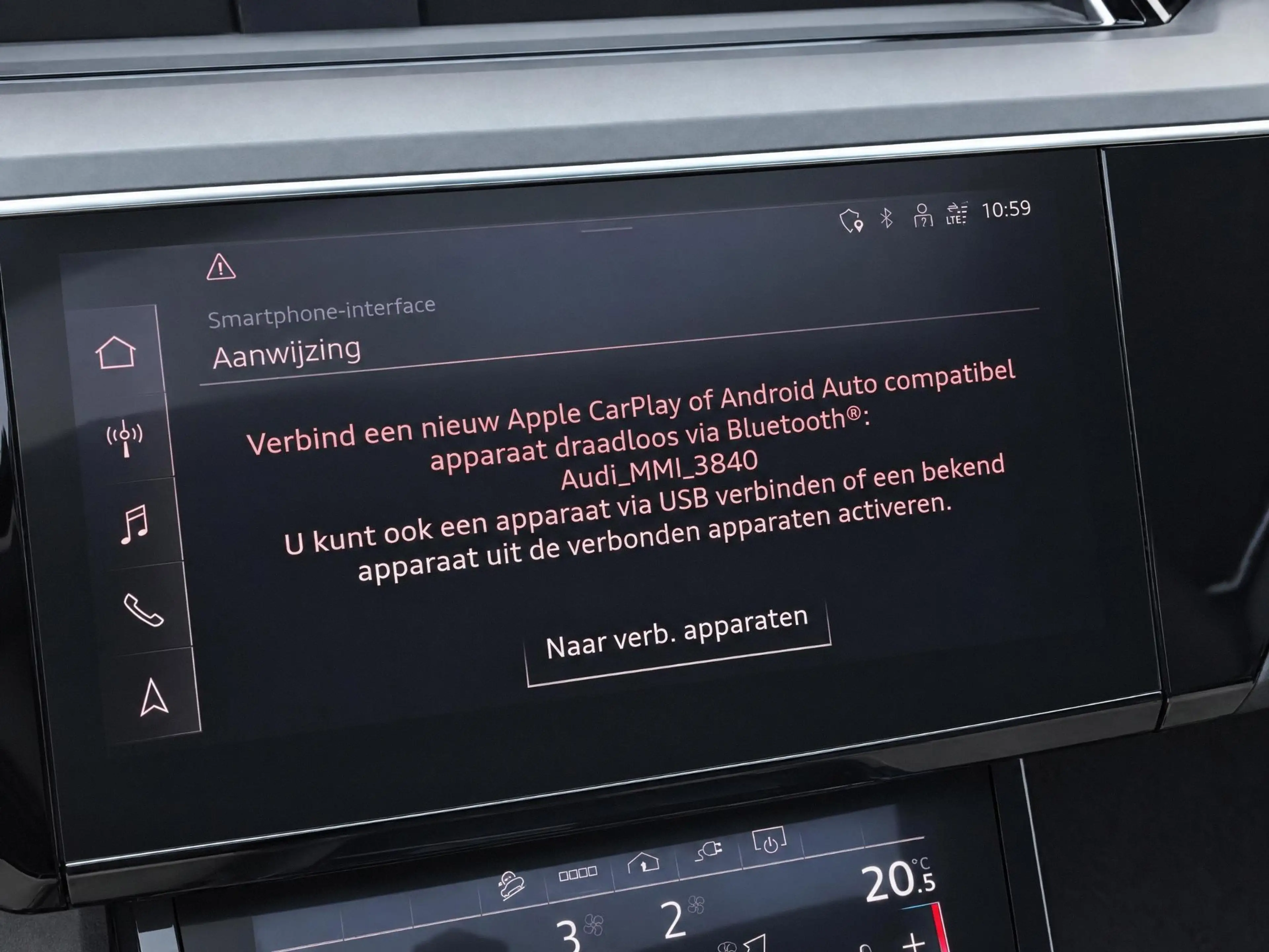 Audi e-tron 55 quattro edition 95 kWh 408pk · Panoramadak · 36 — photo 11