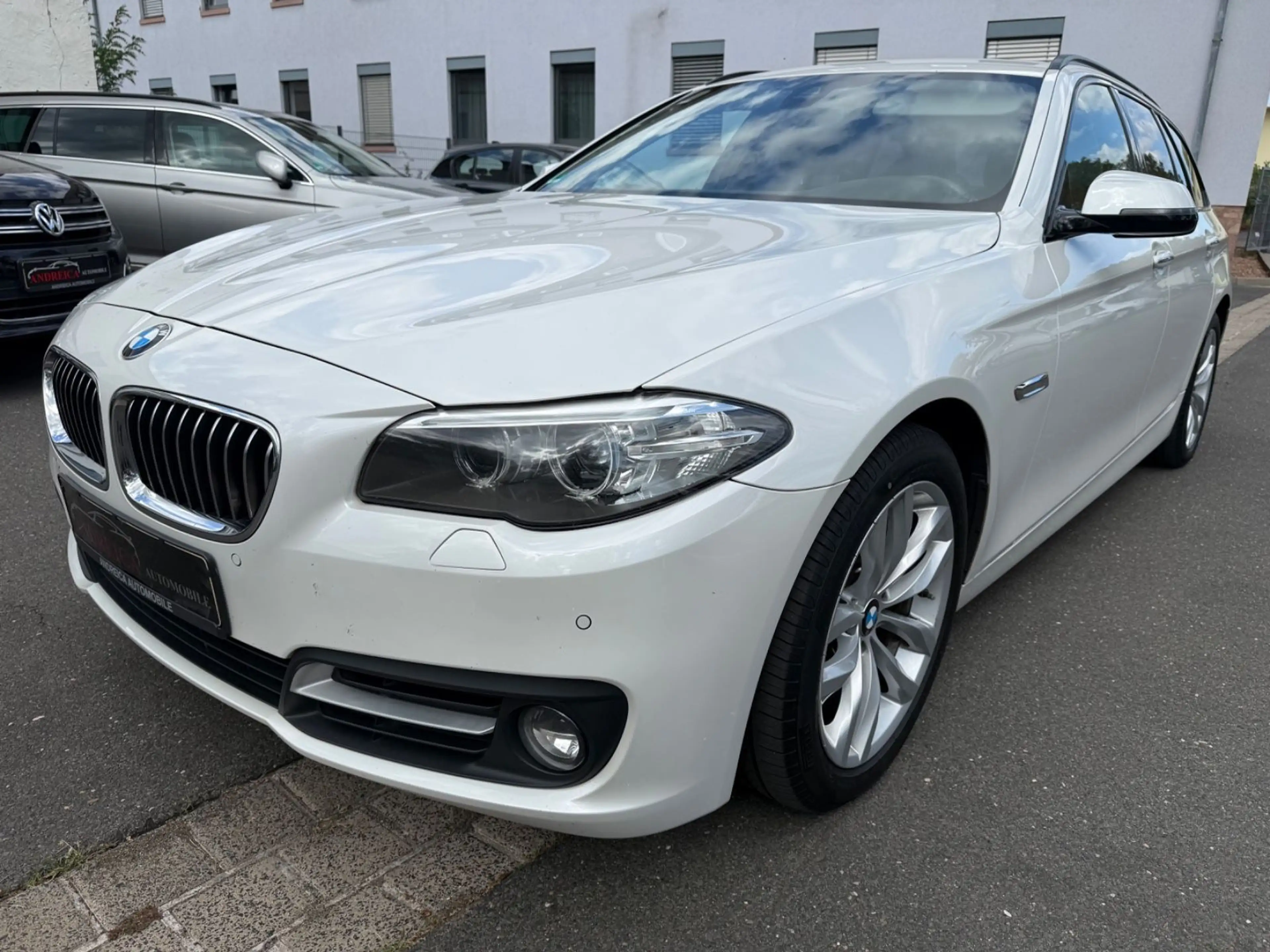 BMW 520 d  5 Touring / Xenon / Leder / Automatik