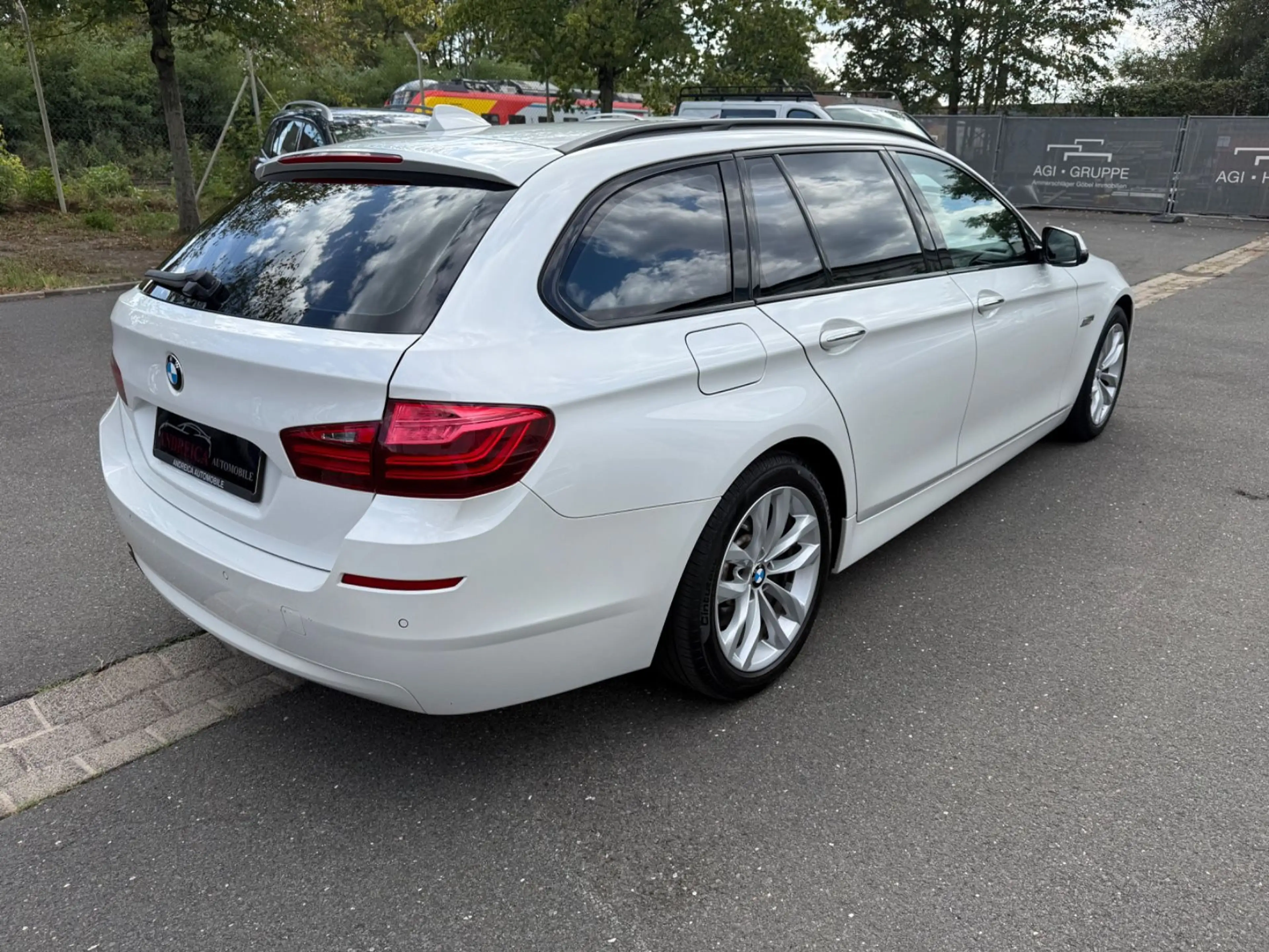 BMW 520 d 5 Touring / Xenon / Leder / Automatik — photo 8