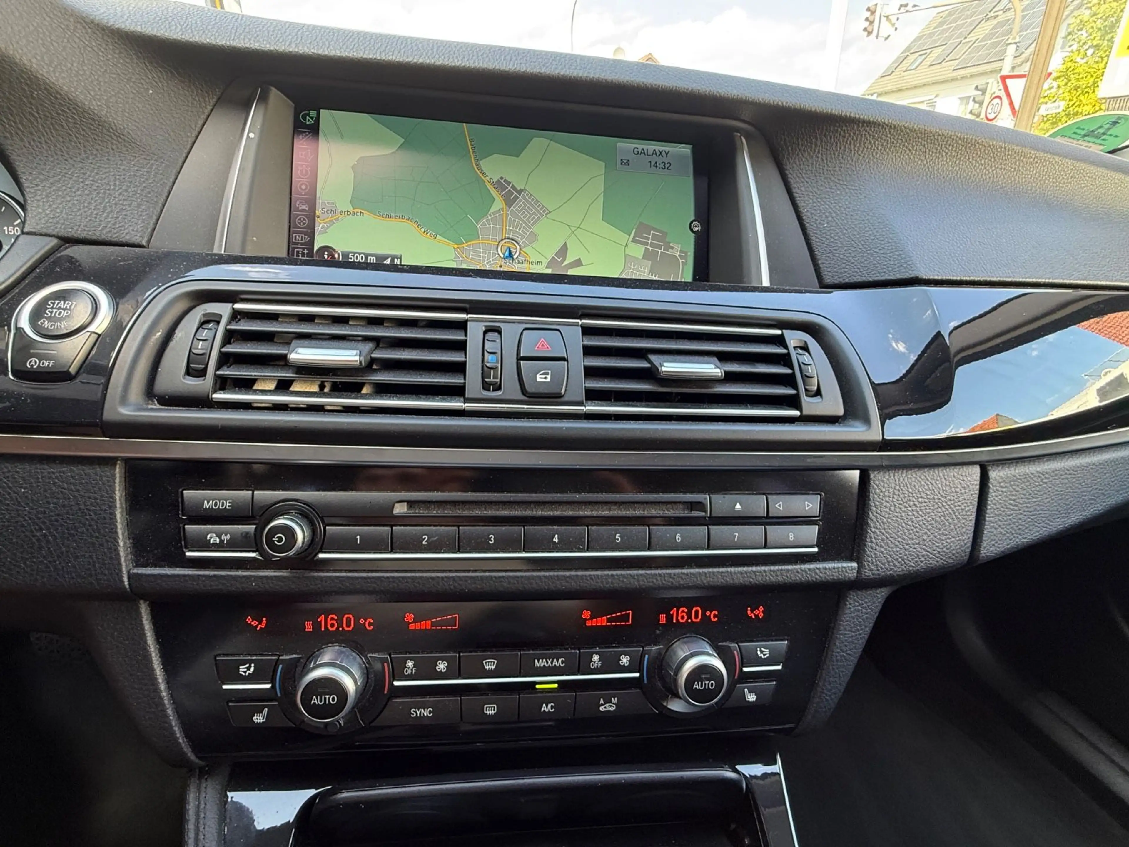 BMW 520 d 5 Touring / Xenon / Leder / Automatik — photo 14
