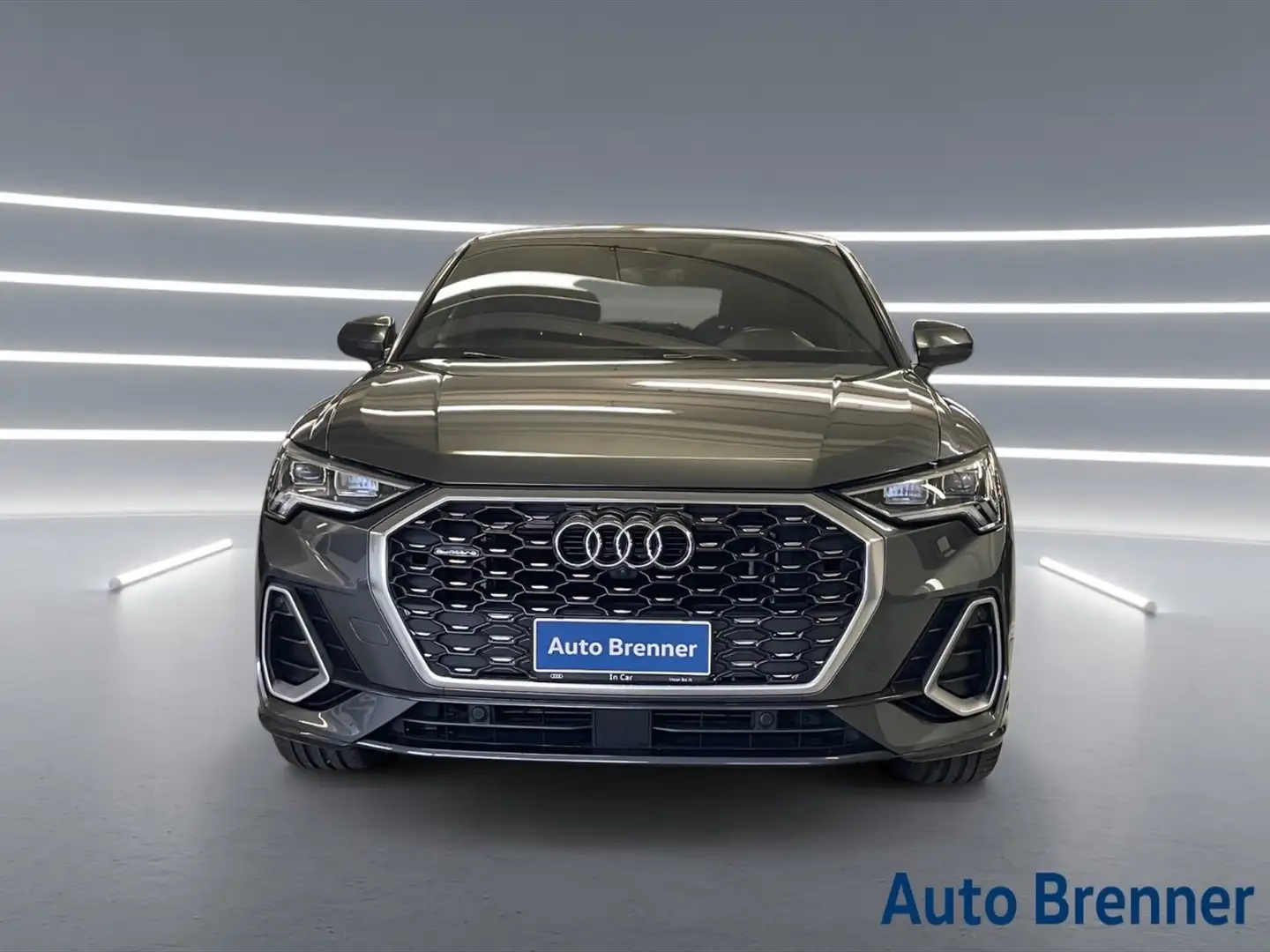 Audi Q3 sportback 40 2.0 tdi s line edition quattro 190cv Grau - 2