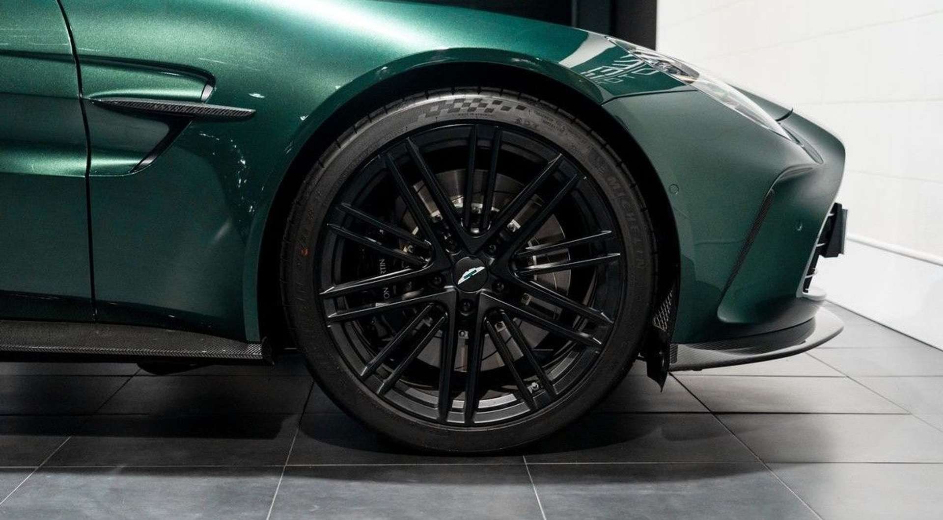 Aston Martin V8 665 -  - Joinsteer - #5