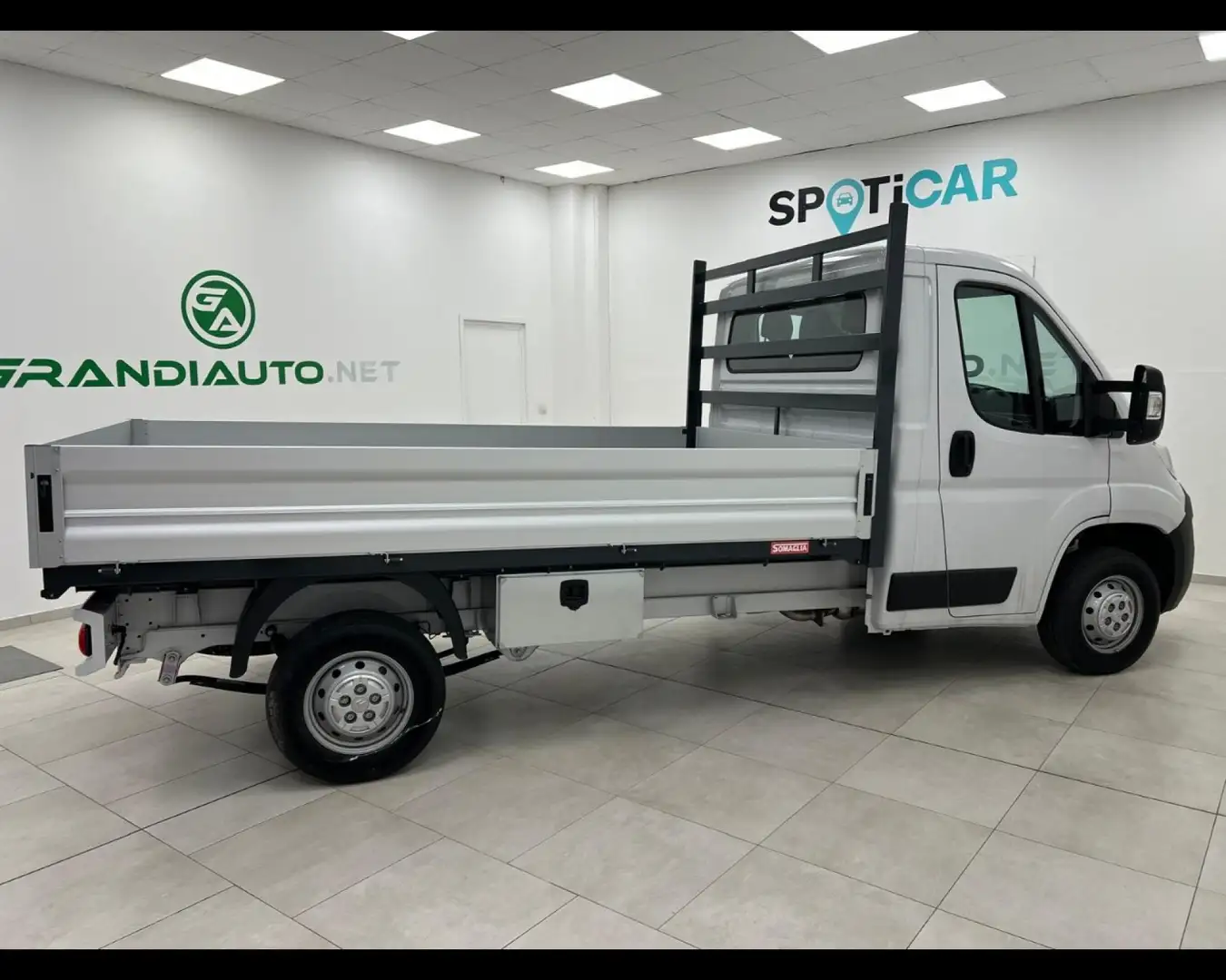 Citroen Jumper 35 L2S 2.2 bluehdi 165cv S&S (Business)- CASSONE Bílá - 2