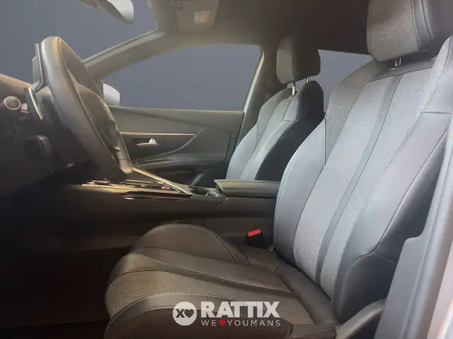 Peugeot 3008 view 8