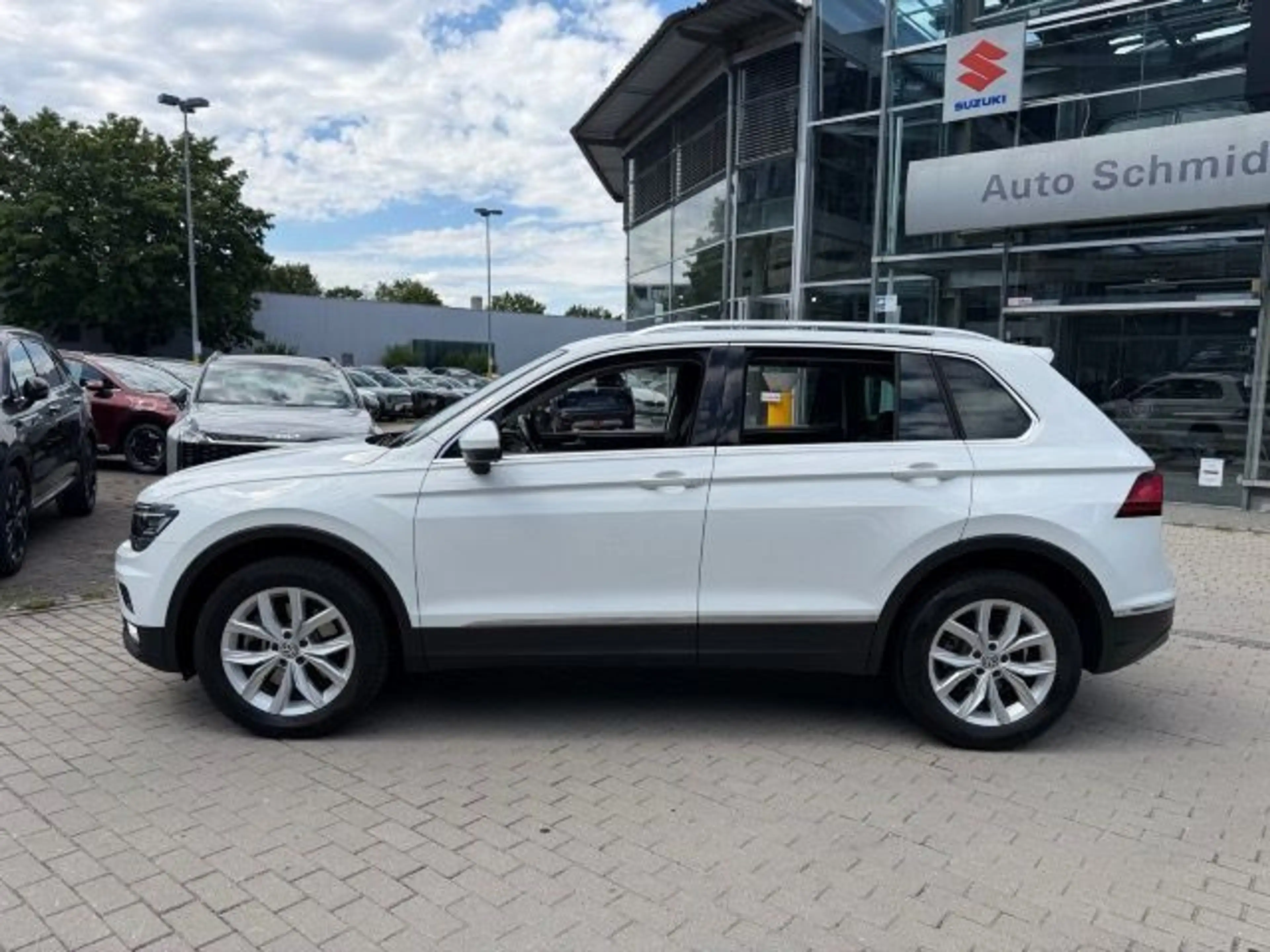 Volkswagen Tiguan TIGUAN 2.0 TSI 4MOTION AUTOMATIK HIGHLINE — photo 9