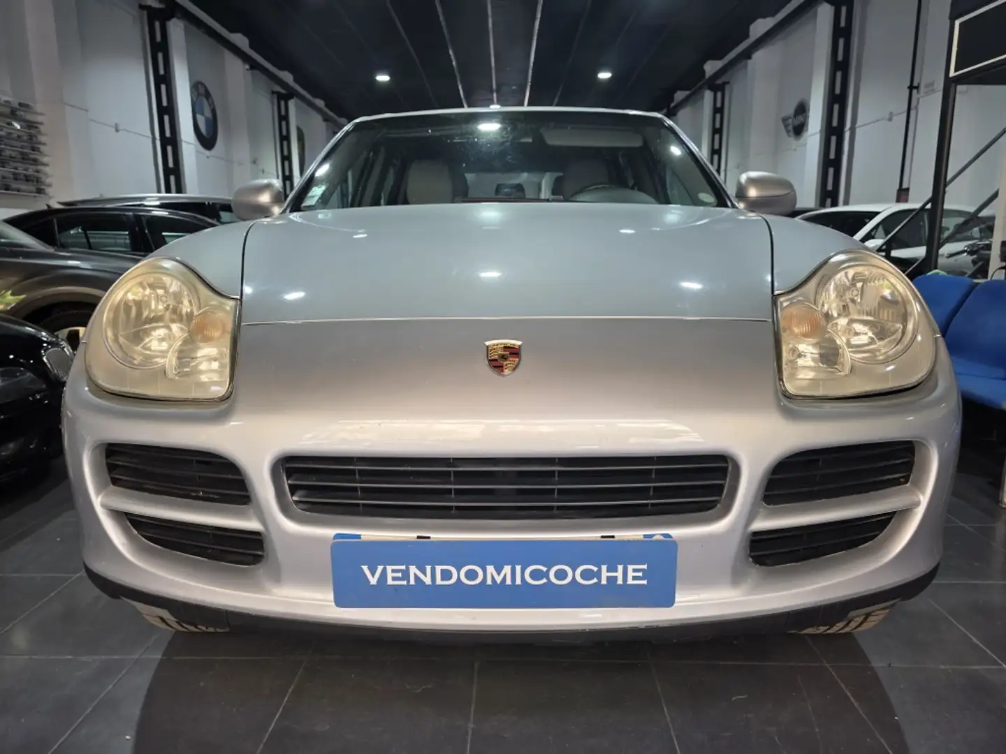 Porsche Cayenne Argent - 1