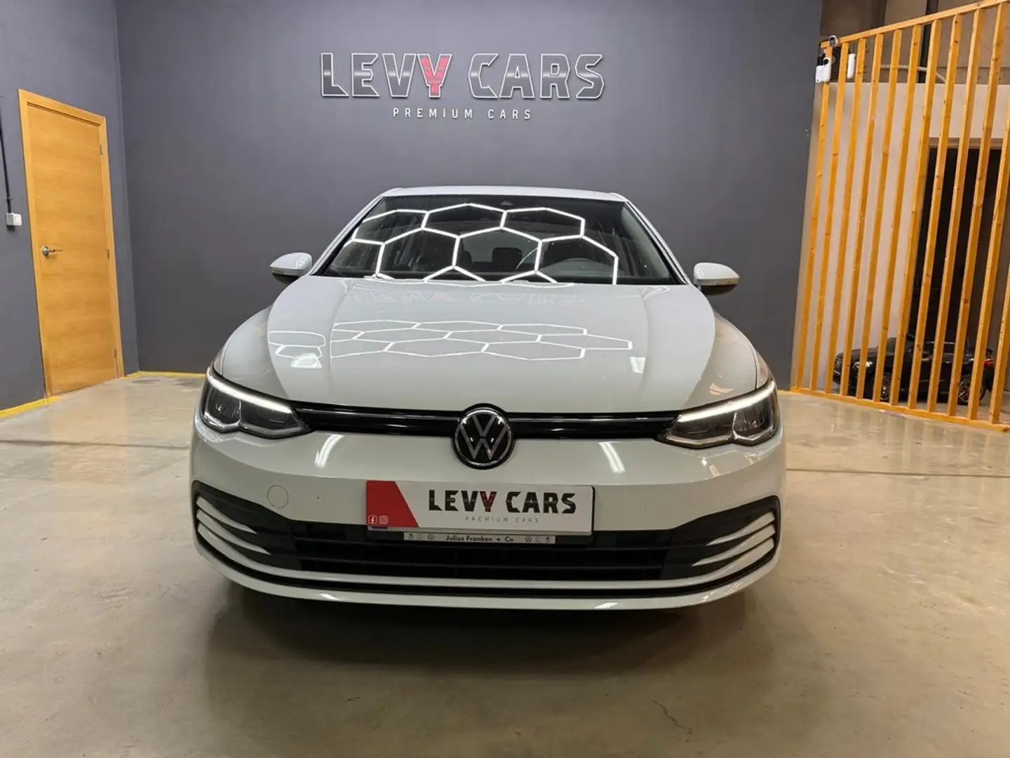 Volkswagen Golf 2.0 TDI 85kW (115CV) Weiß - 1