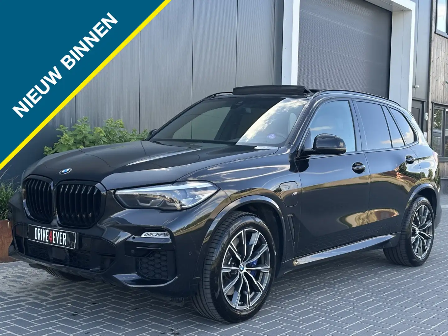 BMW X5 xDrive45e M PACK 395pk PANO ECC CAMERA LEDER SPORT Noir - 1