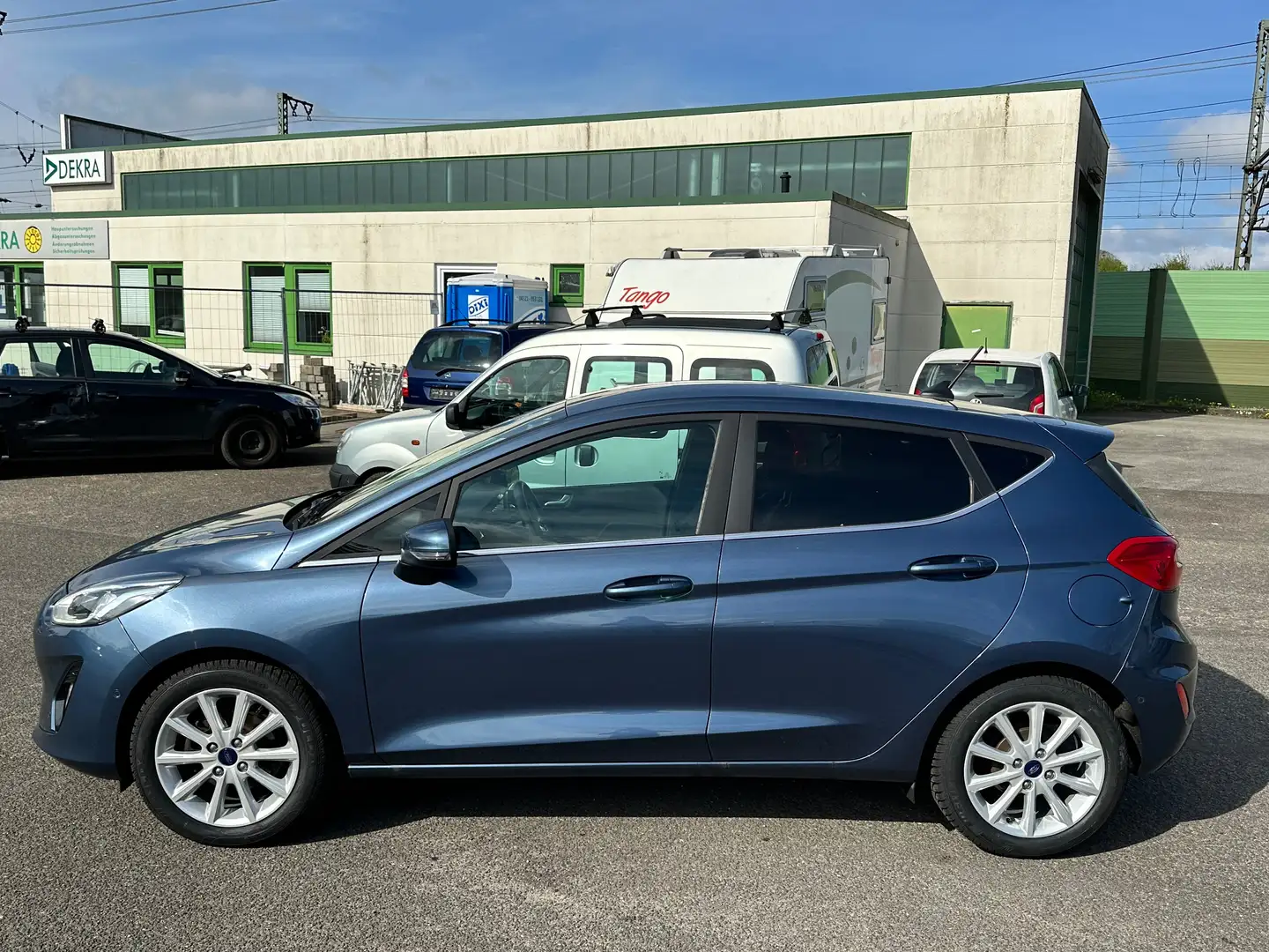 Ford Fiesta Titanium ACC, TWA, AHK, RFK etc Blau - 2