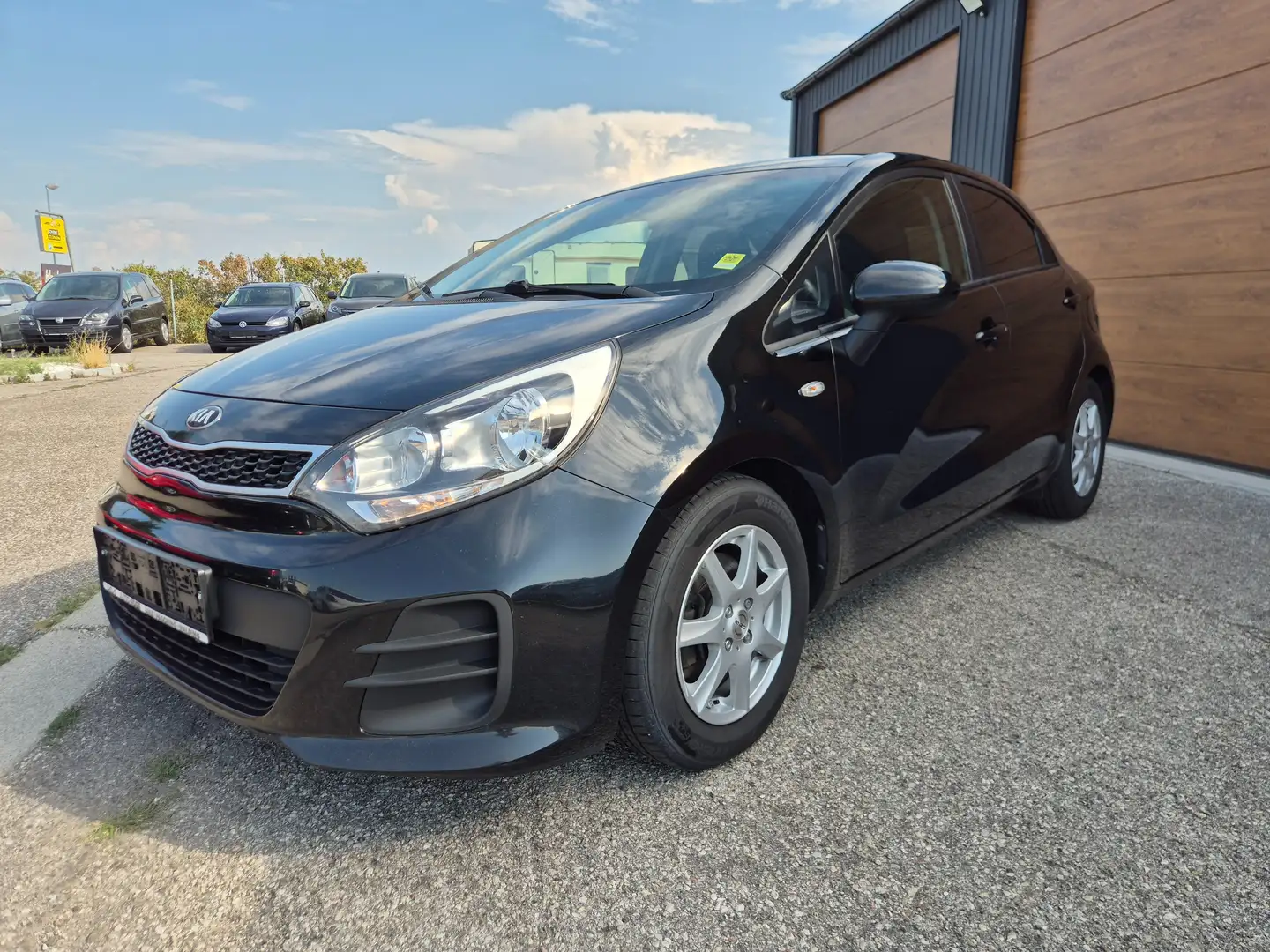 Kia Rio Schwarz - 1