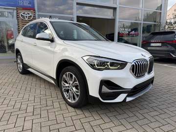 sDrive 18 i xLine HUD Navi LED El. Heckklappe