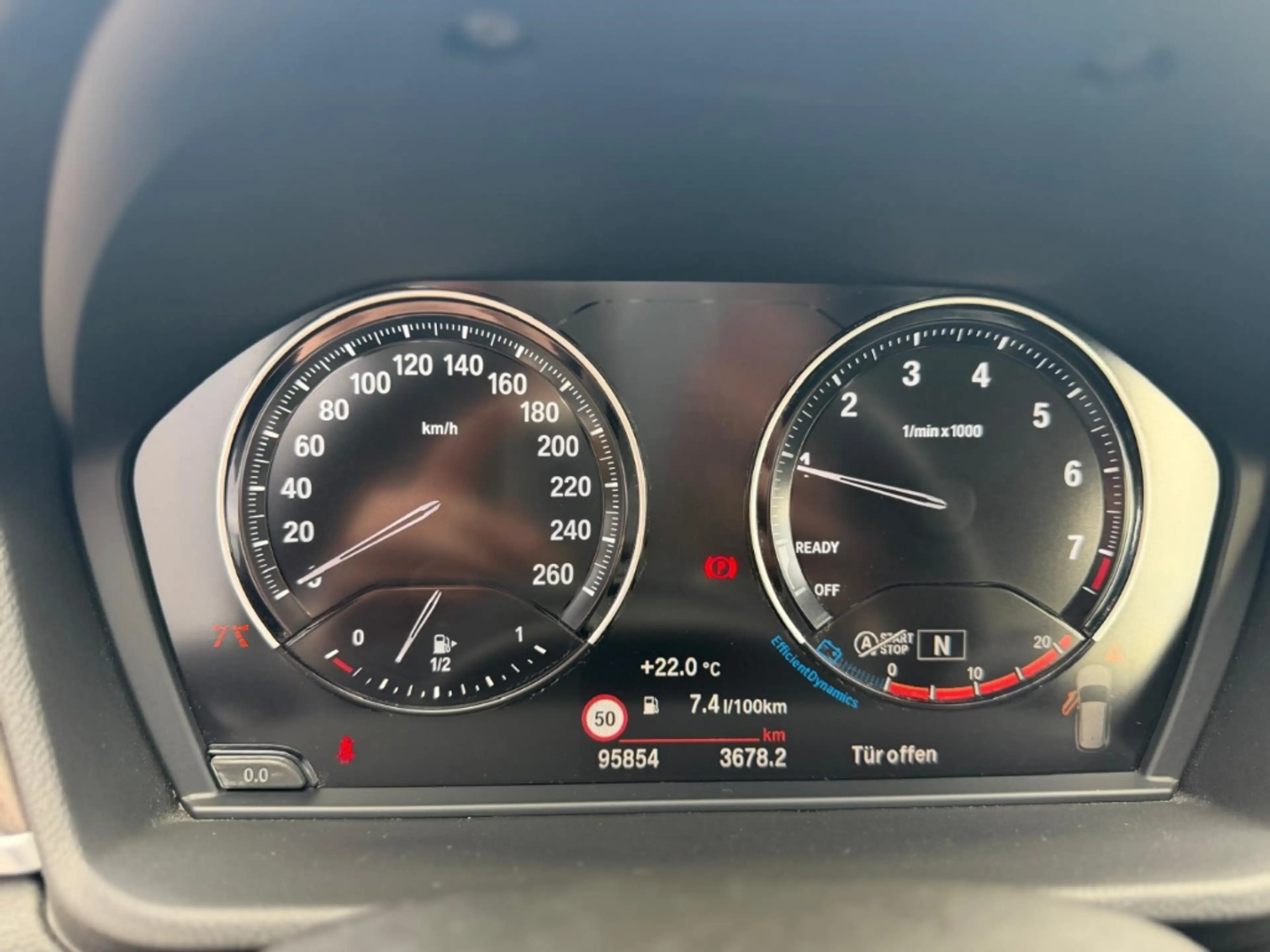 BMW X1 sDrive 18 i xLine HUD Navi LED El. Heckklappe — photo 15