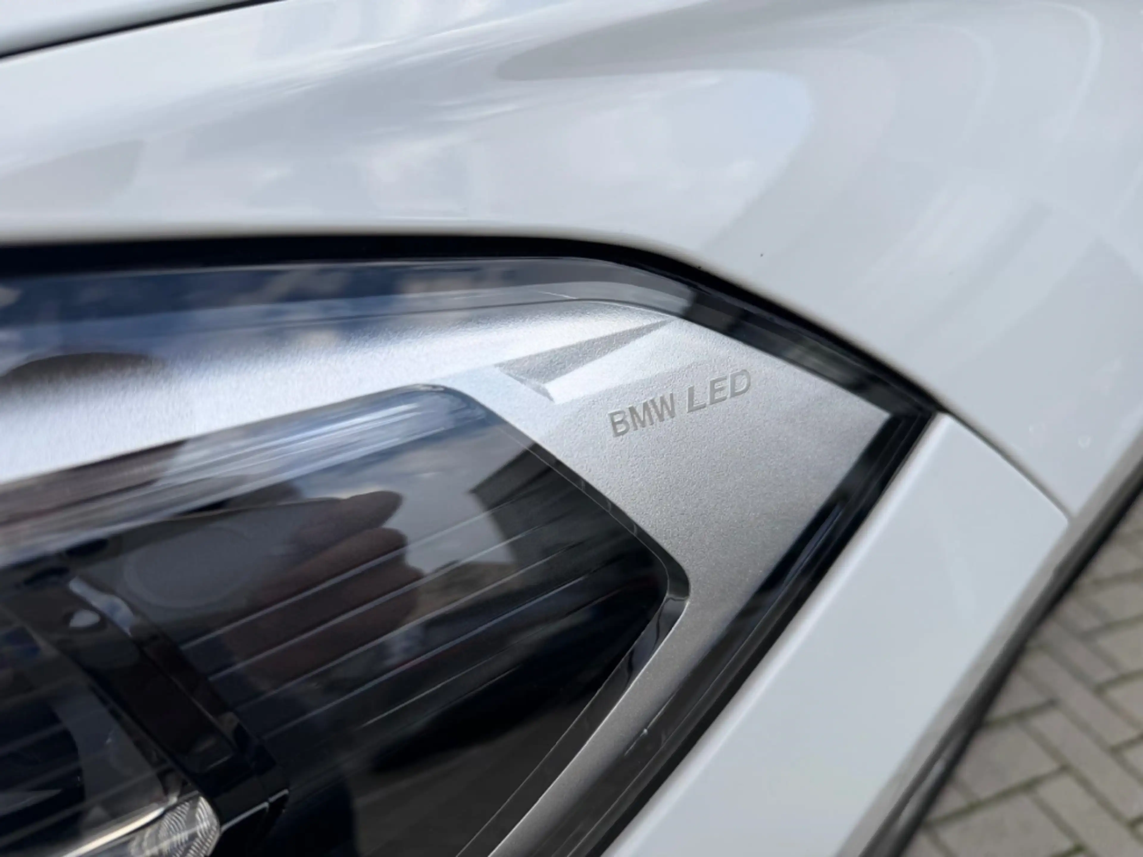 BMW X1 sDrive 18 i xLine HUD Navi LED El. Heckklappe — photo 23