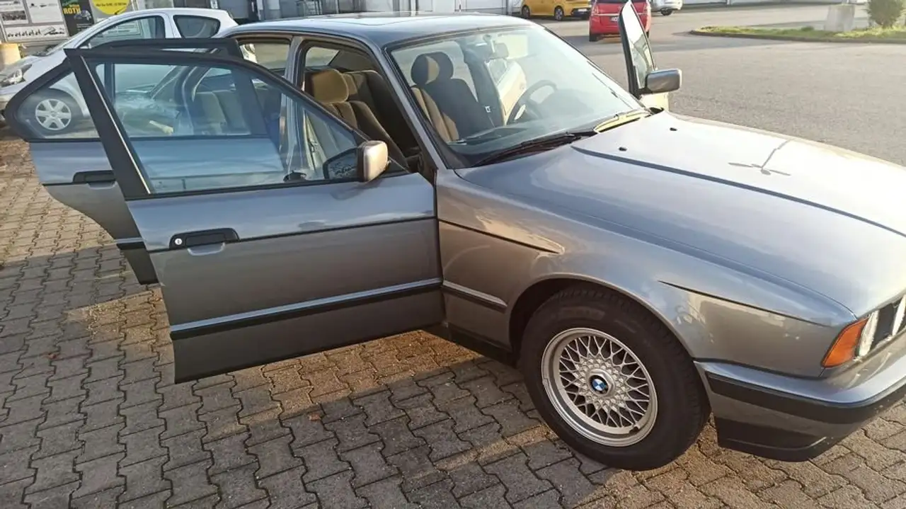 BMW 518