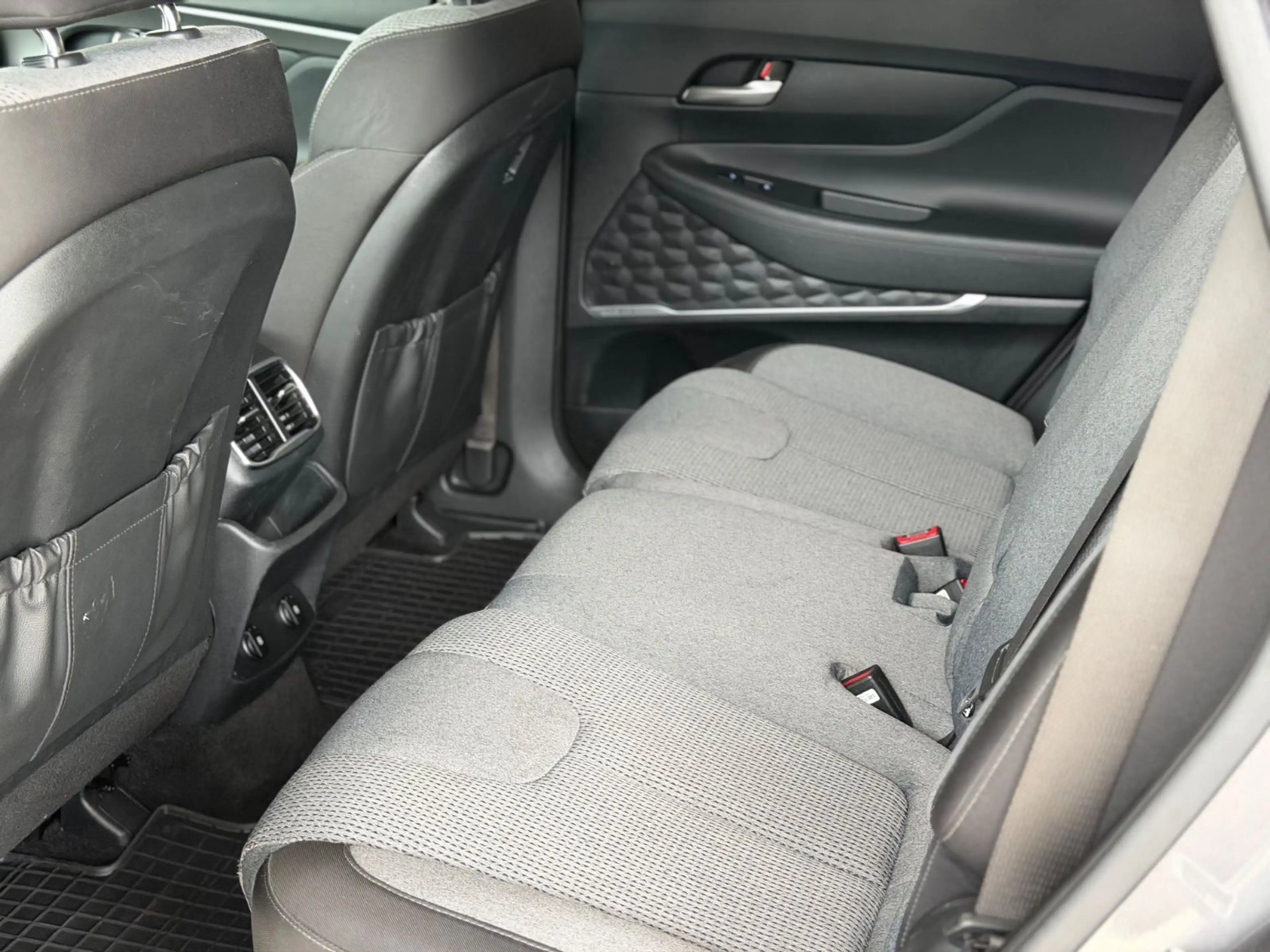 Hyundai SANTA FE Style 2WD ACC Kam Krell 7-Sitzer — photo 17
