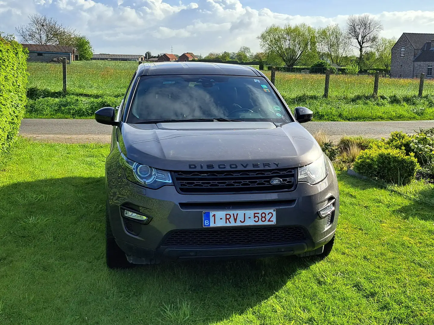 Land Rover Discovery Sport 2.0 TD4 SE Grijs - 2