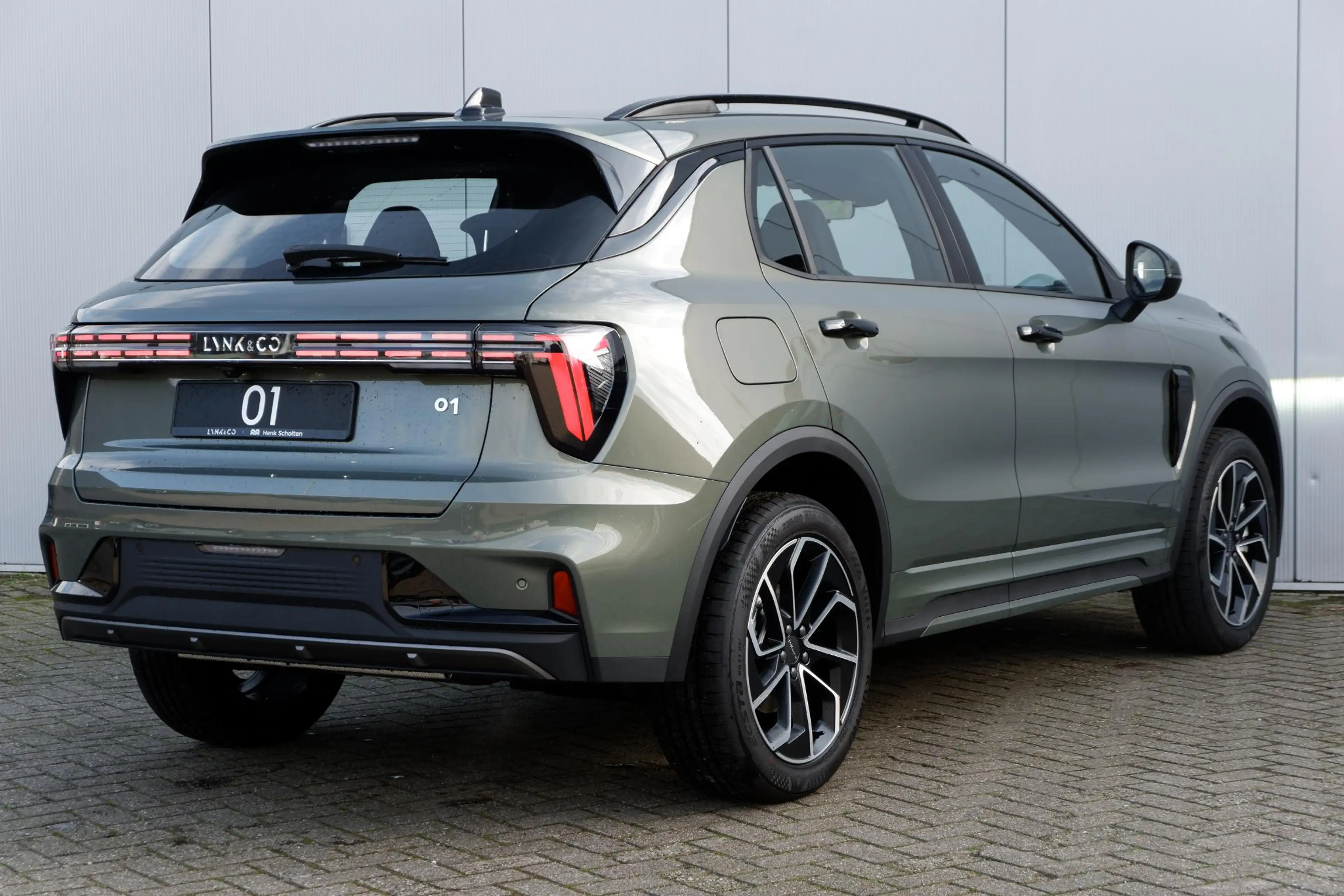 Lynk & Co 01 276PK Core | UIT VOORRAAD LEVERBAAR | Achteruitrij — photo 2