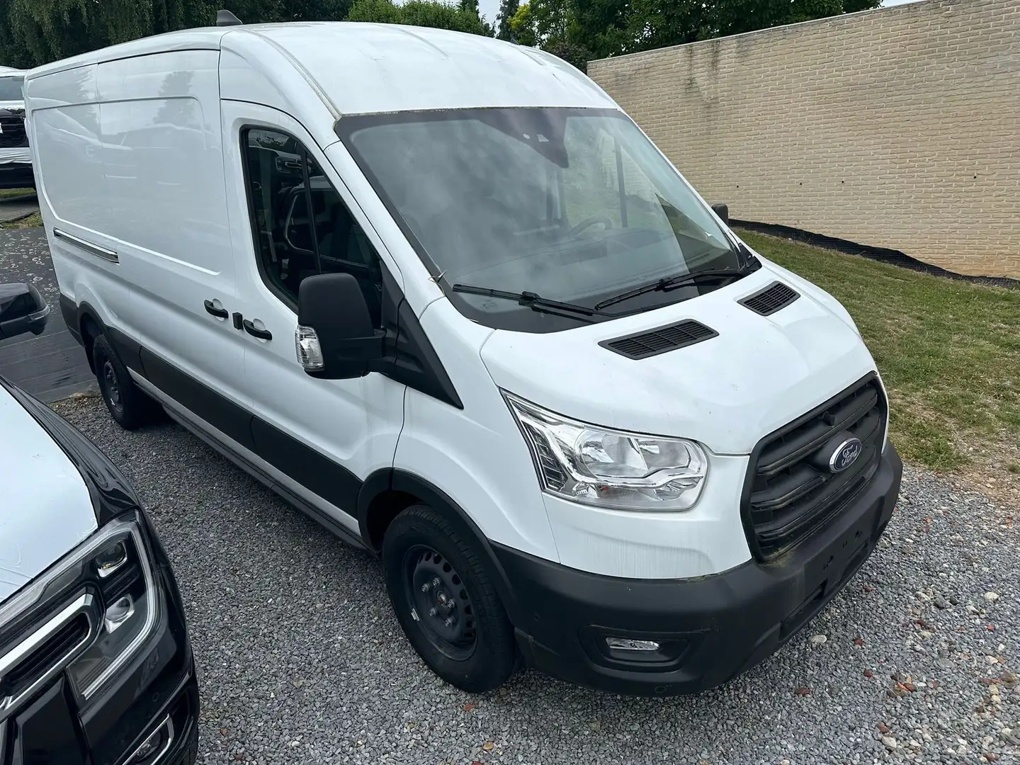 Ford Transit TREND 350L L3H2 2.0EcoBlue 105PK M6 Dag Inschrijv Weiß - 2