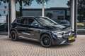 Mercedes-Benz GLA 180 AMG Line | Achteruitrijcamera | High-performance L Zwart - thumbnail 3