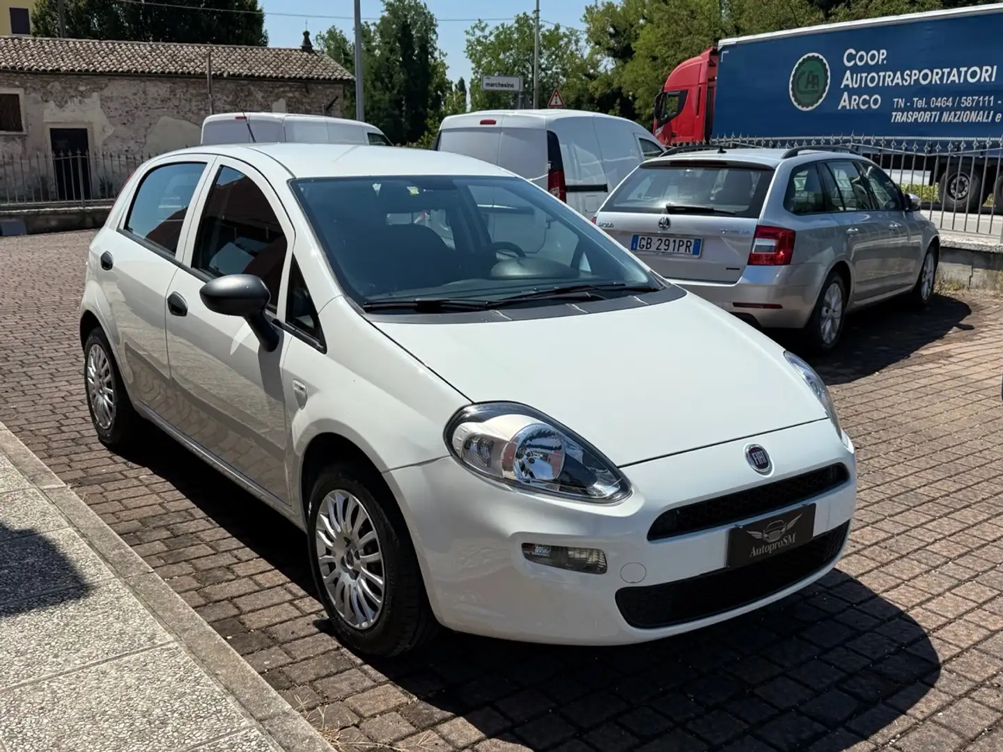 Fiat Punto Punto III 2012 5p 1.4 easypower Street Gpl E6 Blanc - 2