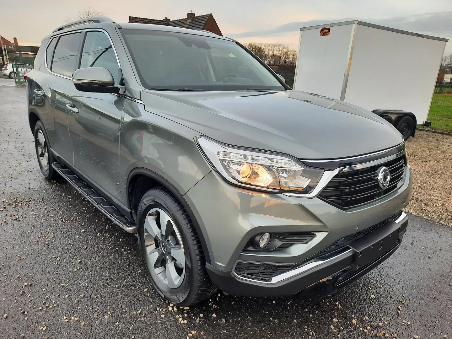 SsangYong Rexton Rexton 2.2 e-XDi 4WD Automaat Lichte vracht Gris - 2