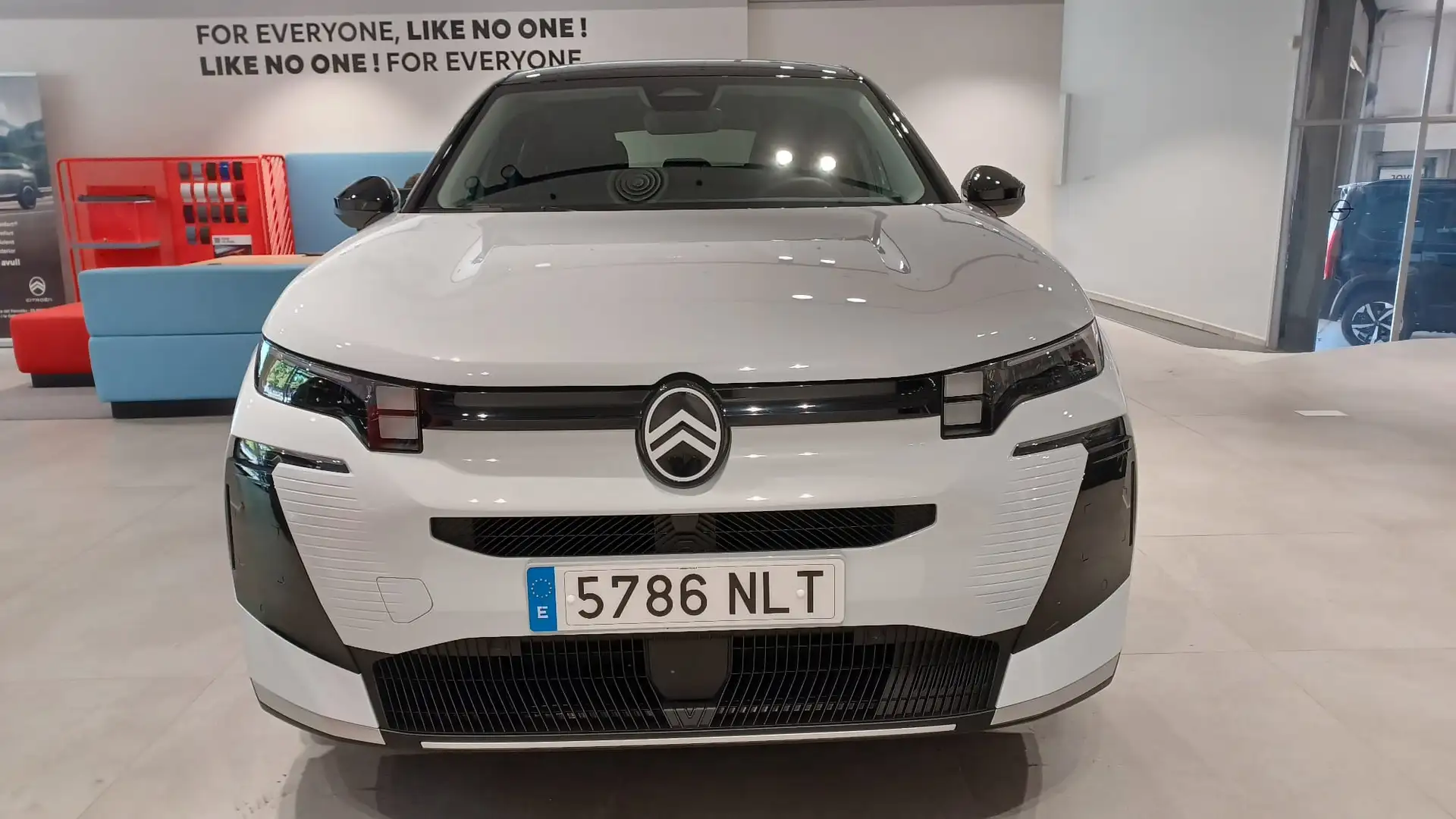 Citroen C5 Aircross Hybrid Plus e-DCS6 145 - 2