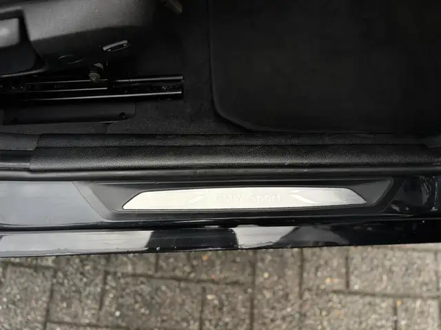 BMW 1 Series view 9