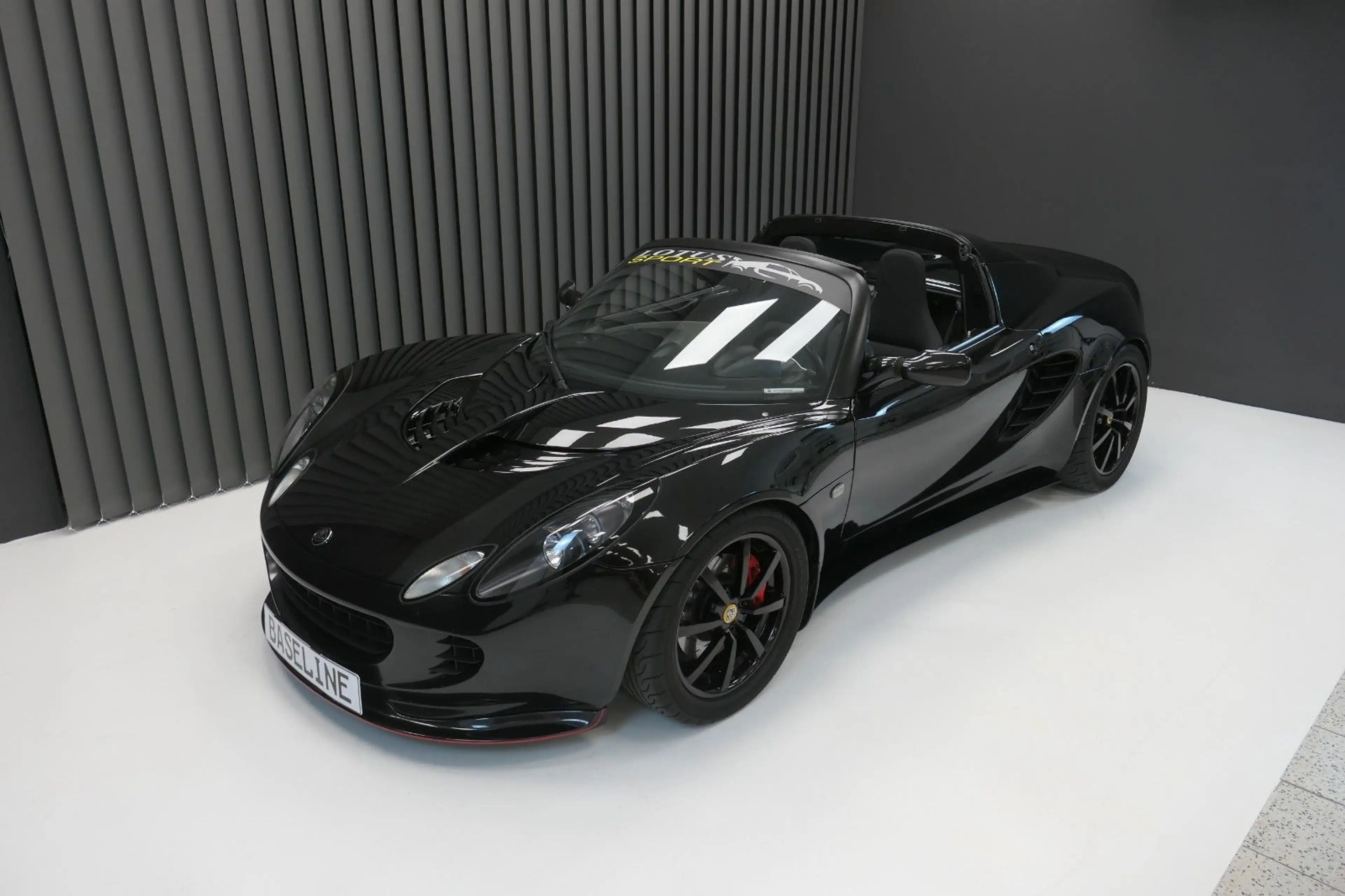 Lotus Elise 111R schwarz/schwarz orig.LHD — photo 4