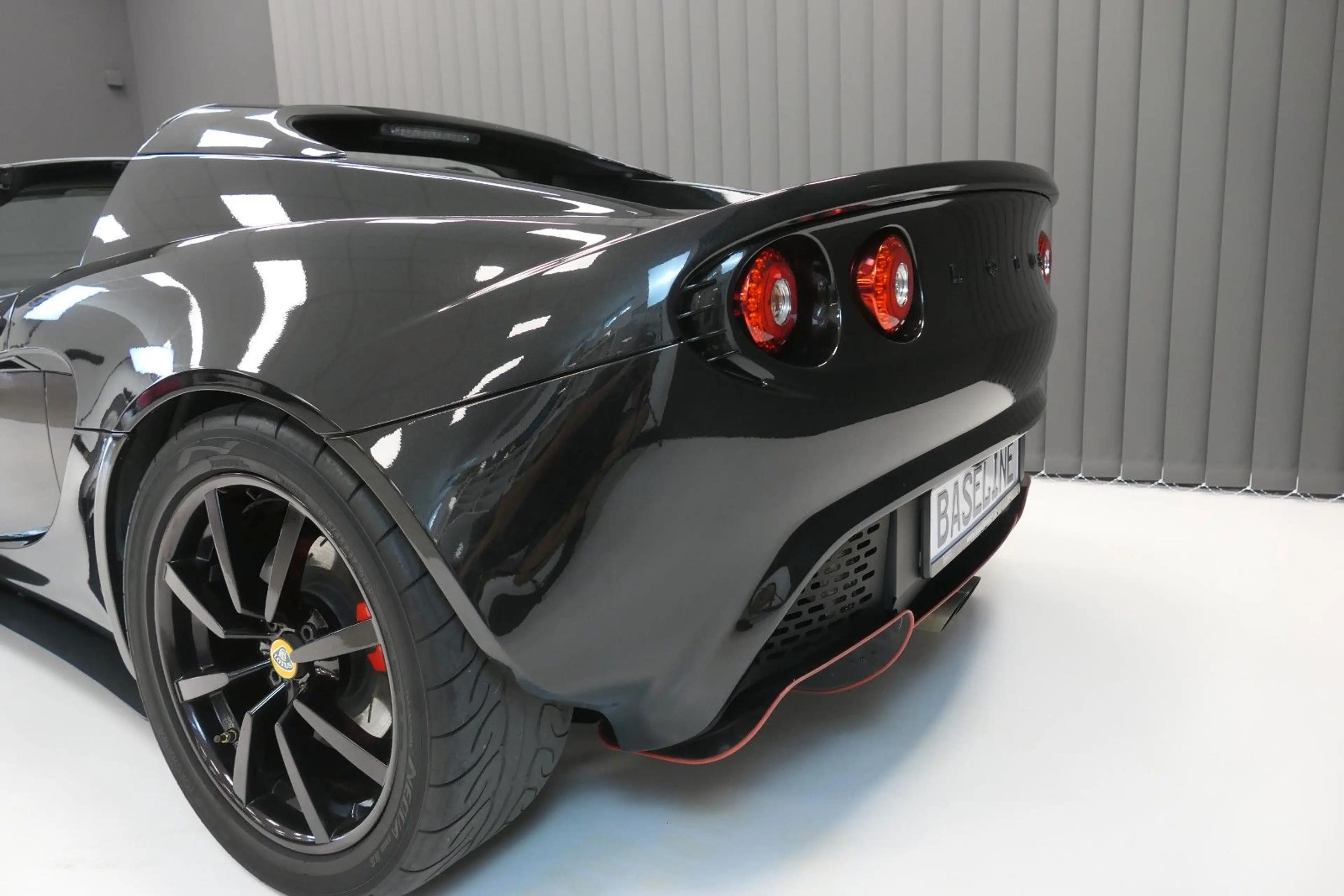 Lotus Elise 111R schwarz/schwarz orig.LHD — photo 5