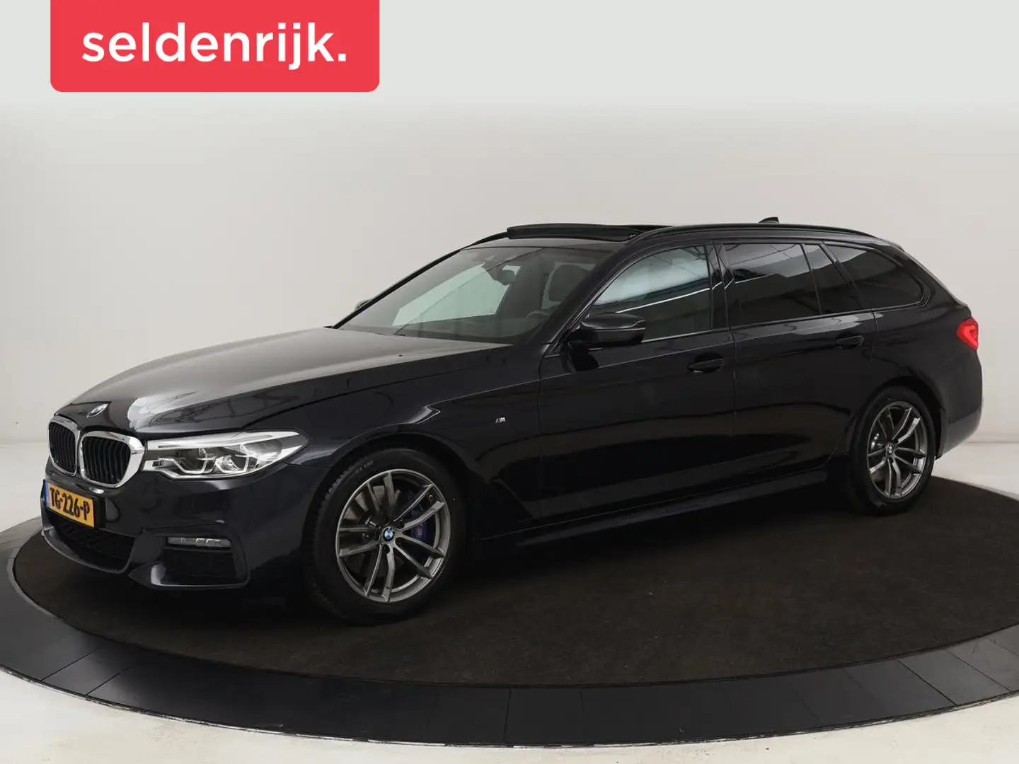 BMW 530 5-serie 530i M Sport | Panoramadak | Head-Up | Led Zwart - 1