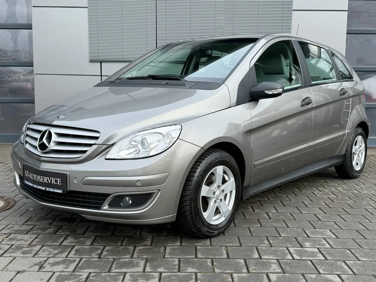 Mercedes-Benz B 170