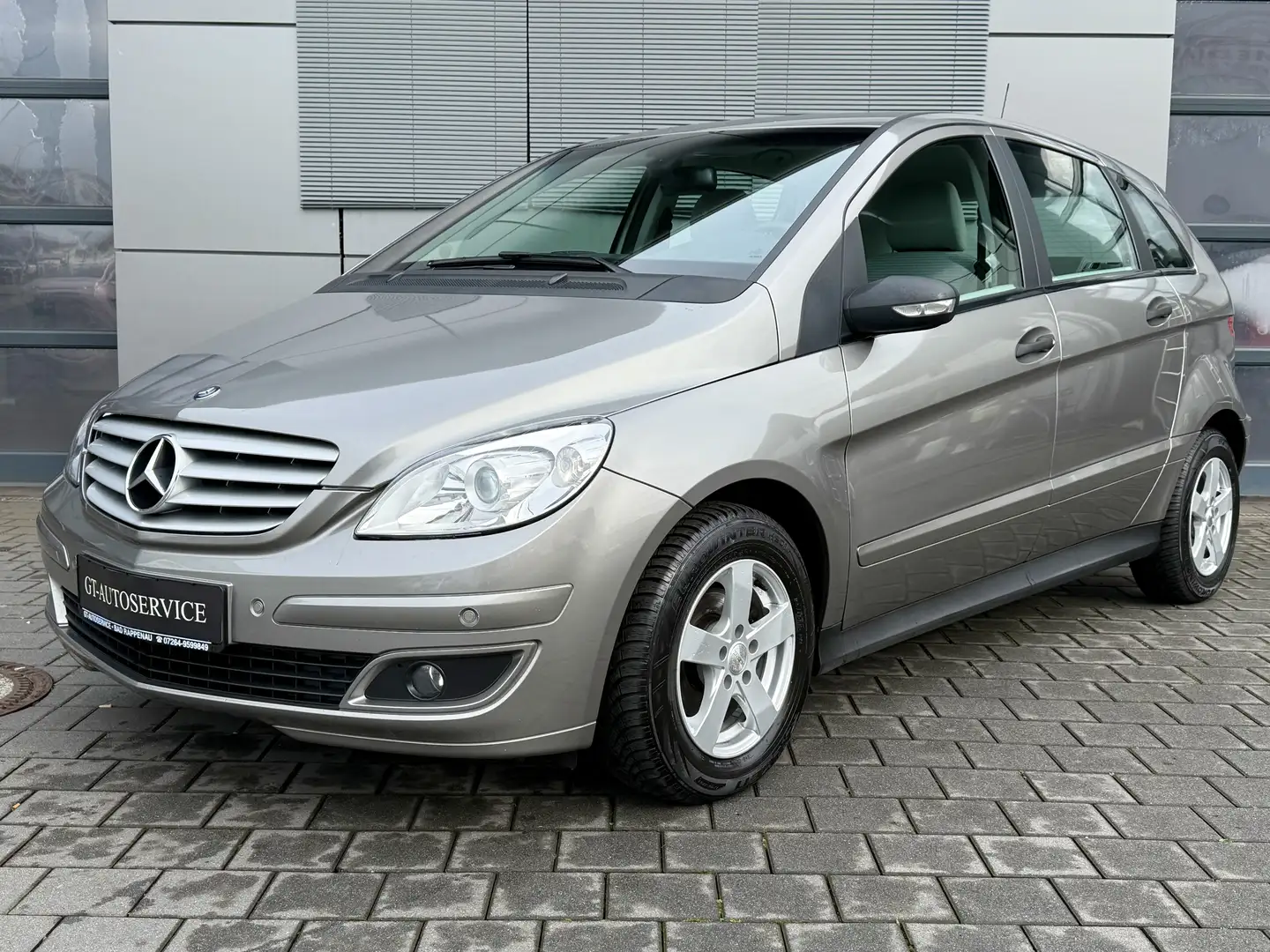 Mercedes-Benz B 170 Navi/Parktronic/Klima/TÜV/8-fach bereift Gri - 1