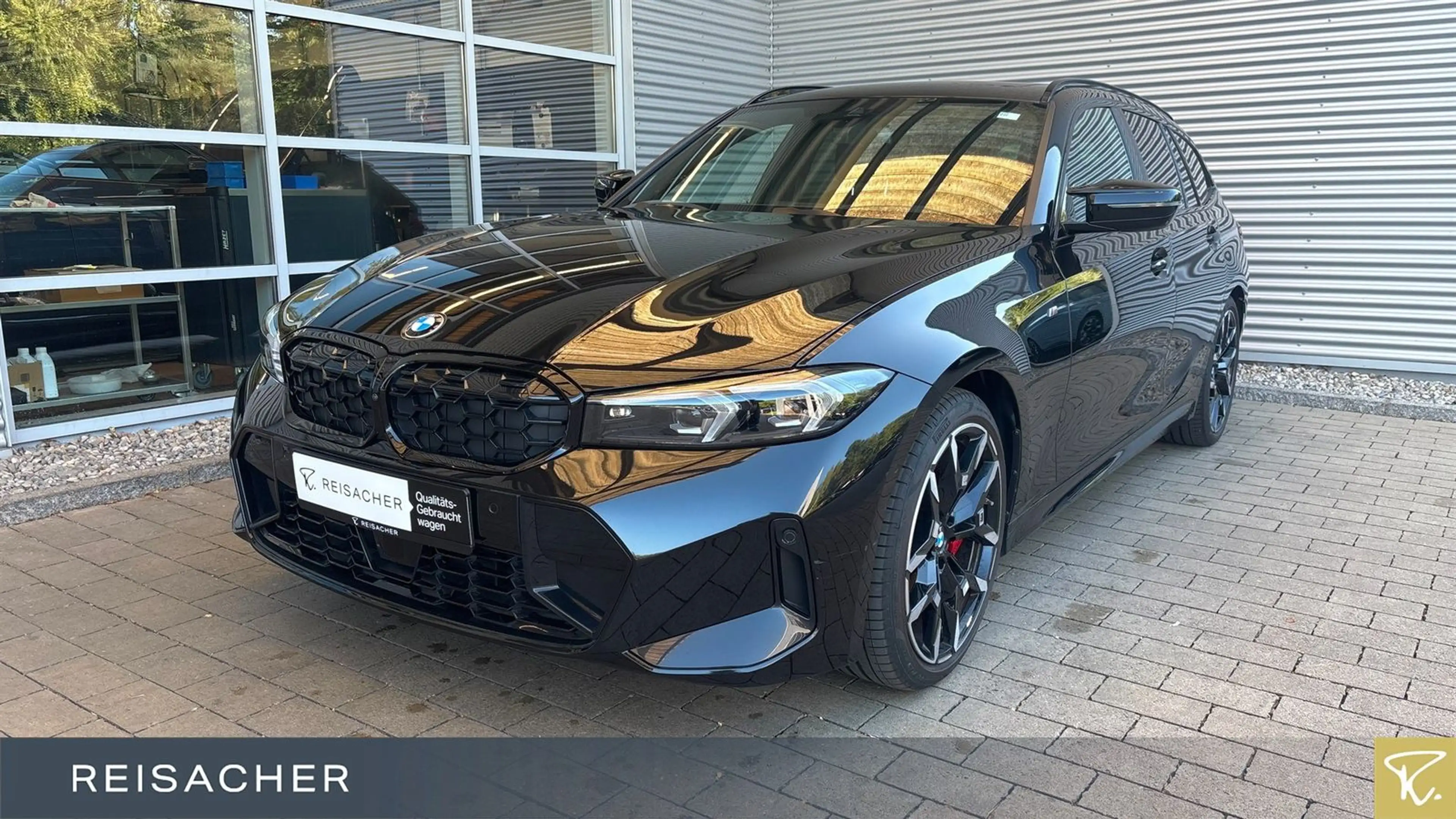 BMW 340 A xDrive Tou M-Sport PRO,Pano,AHK,19"
