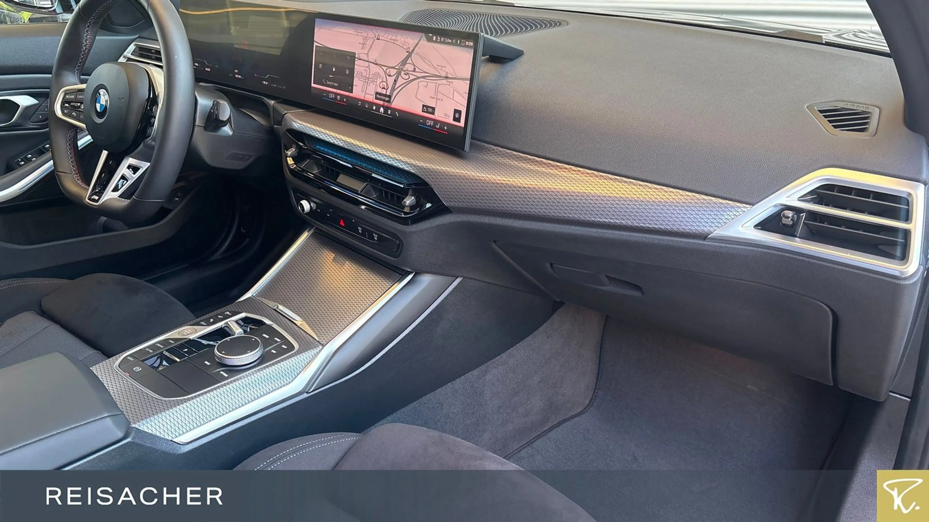 BMW 340 A xDrive Tou M-Sport PRO,Pano,AHK,19" — photo 14
